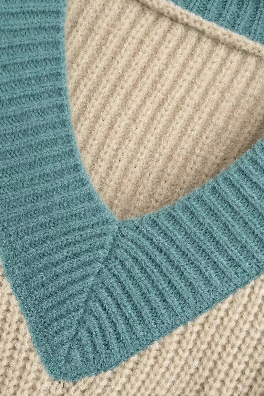 ' Eleanor' Color - Block V - Neck Knit Top
