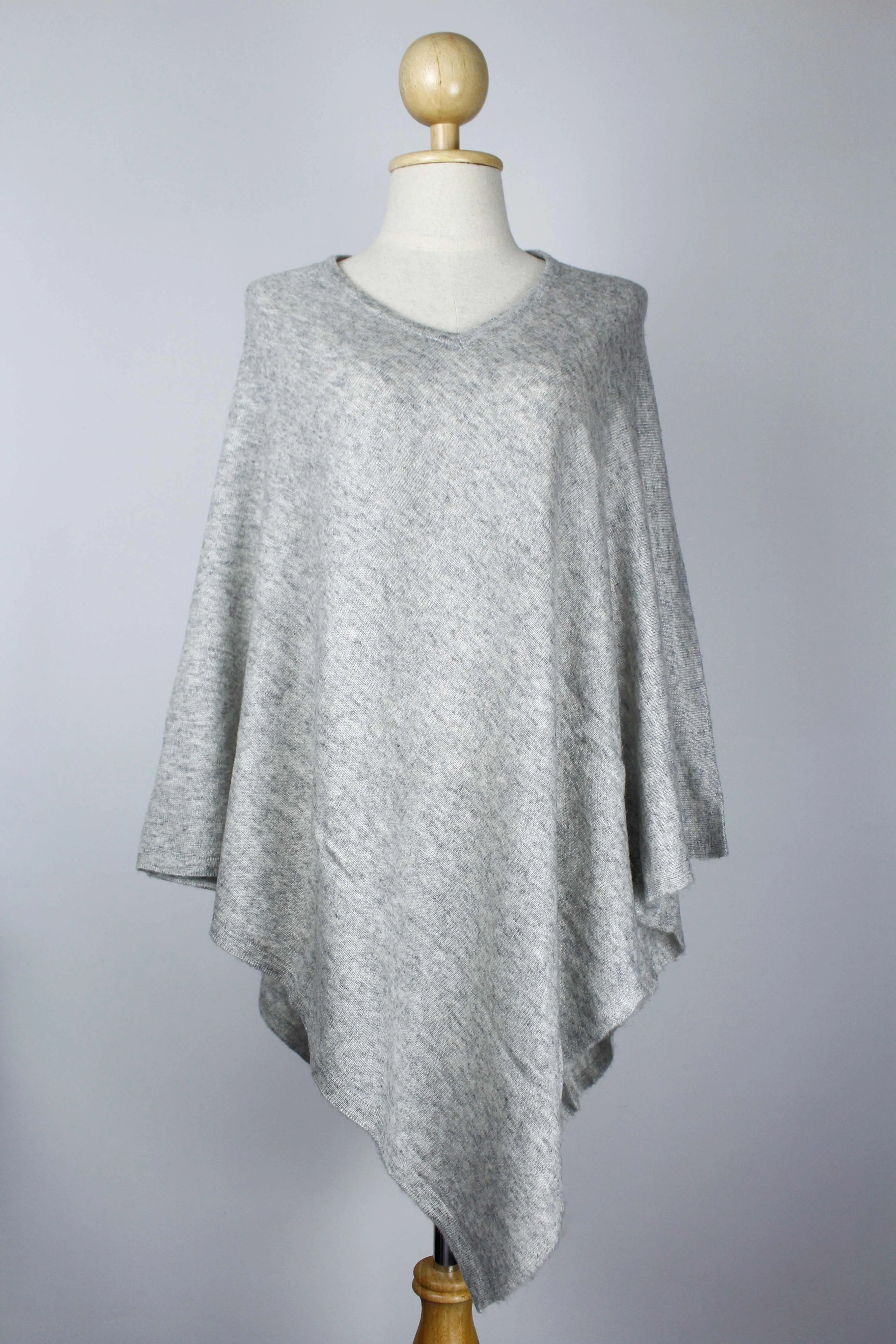 100% Cashmere Light Gray Poncho For Women