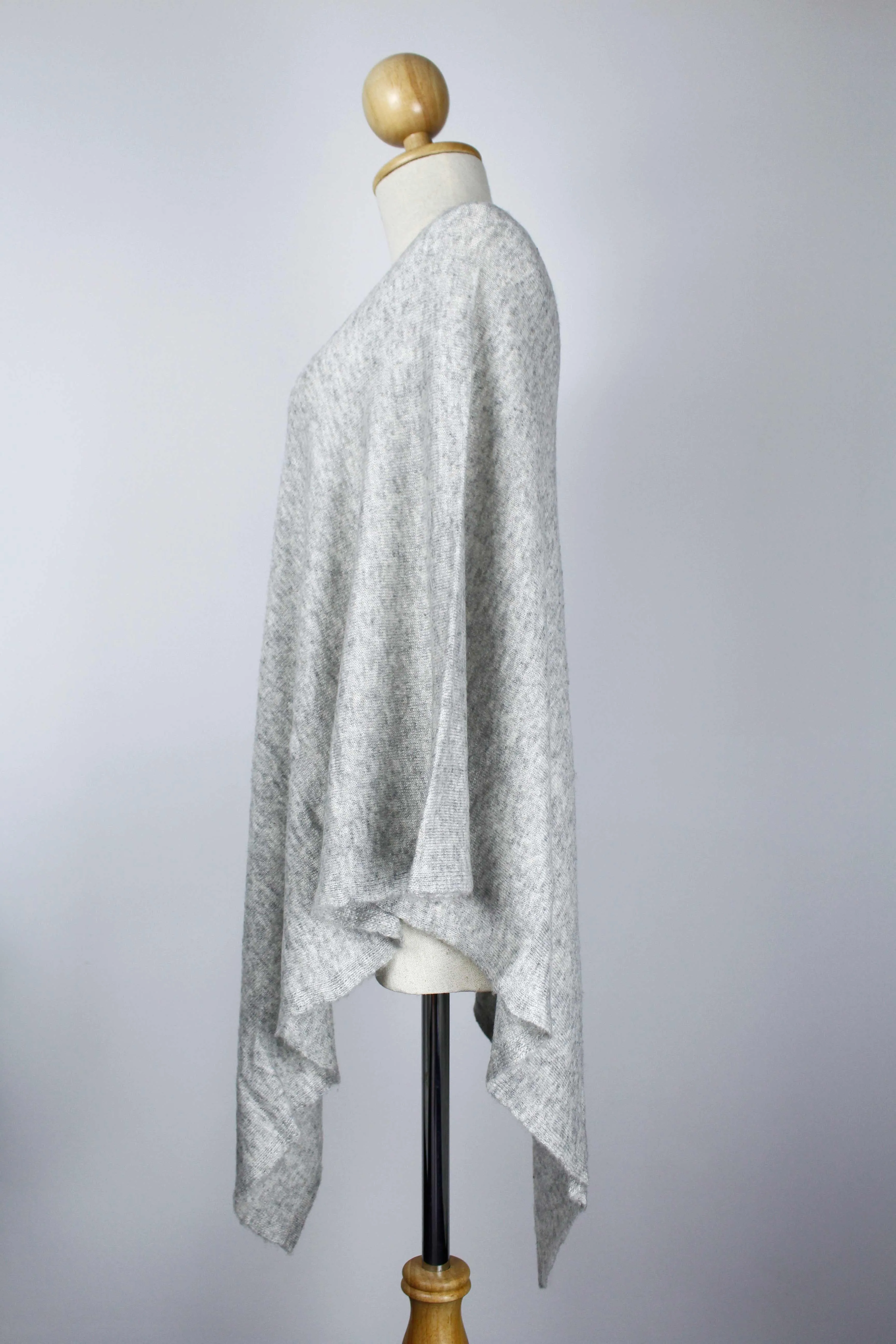 100% Cashmere Light Gray Poncho For Women