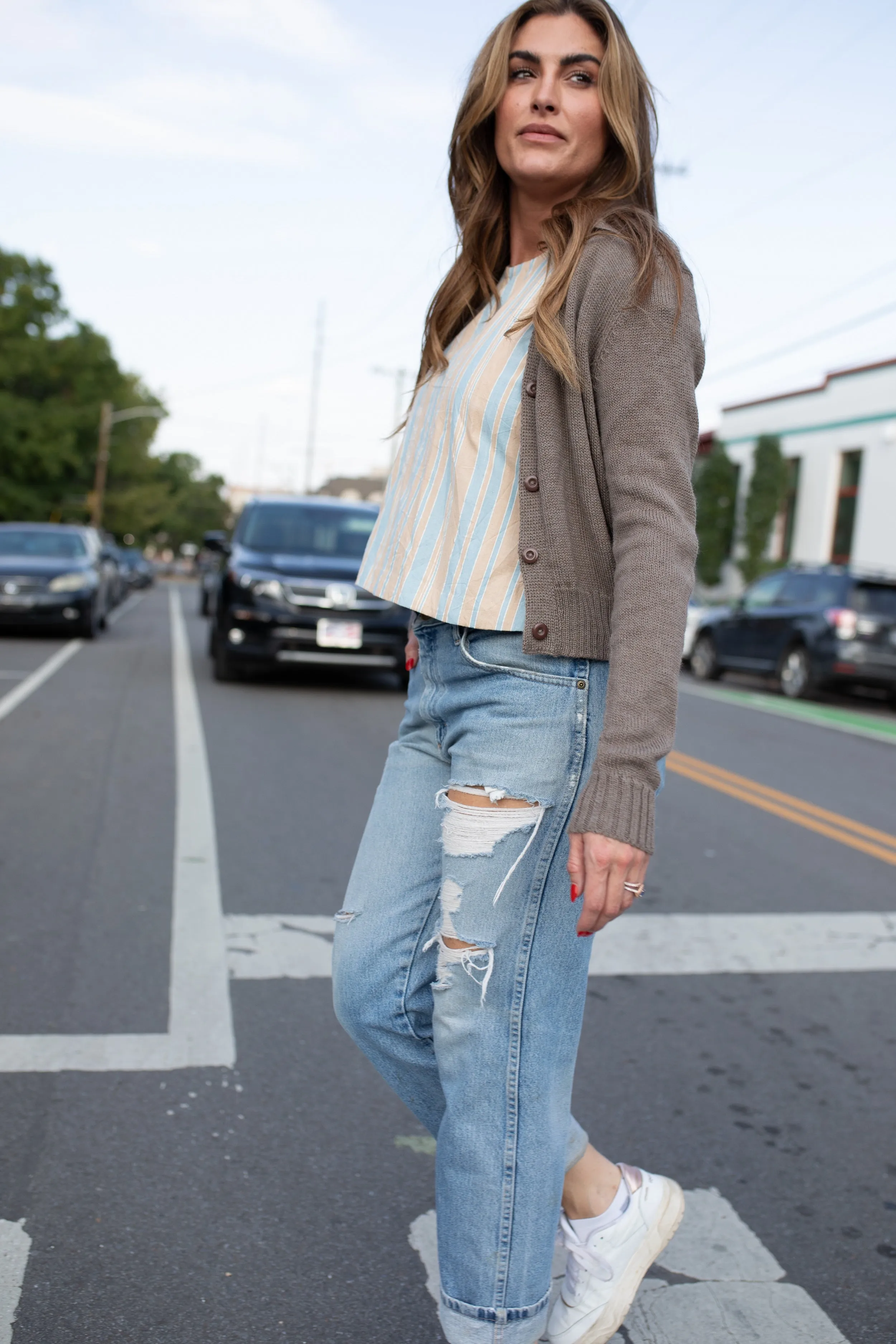 Alpaca Robbi Cardigan Sweater in Beige - Pre-Order 2/30
