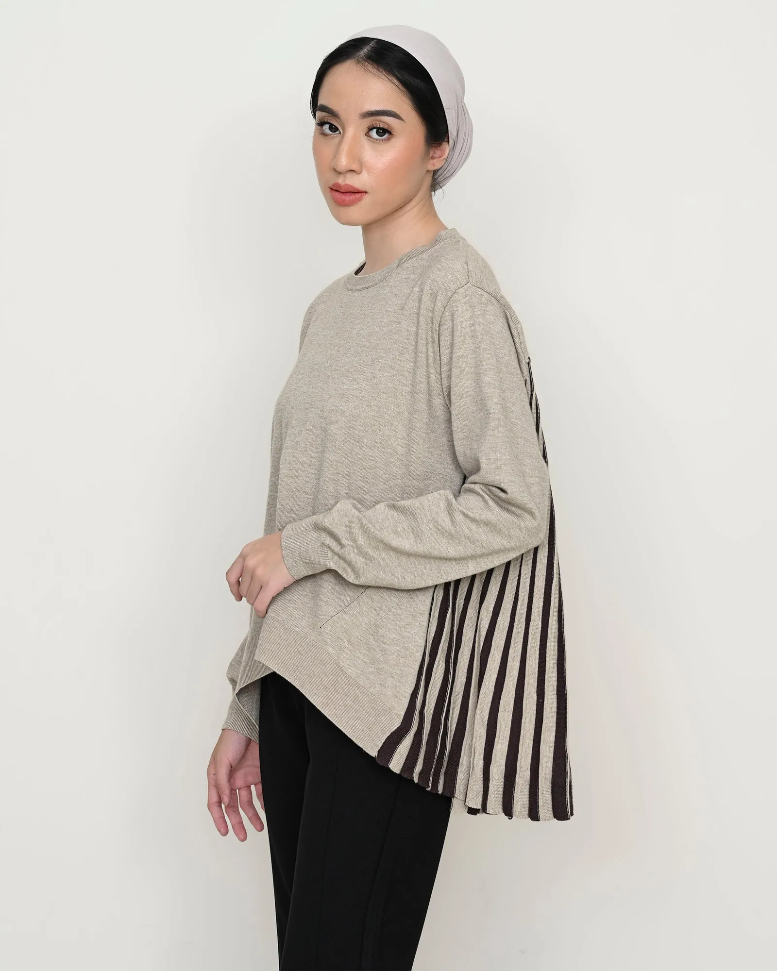 ANORA KNIT TOP