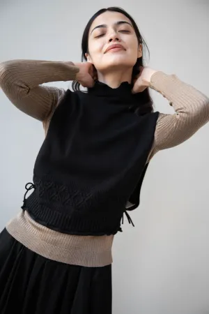 Antipast | Cotton Cashmere Knit Vest in Black