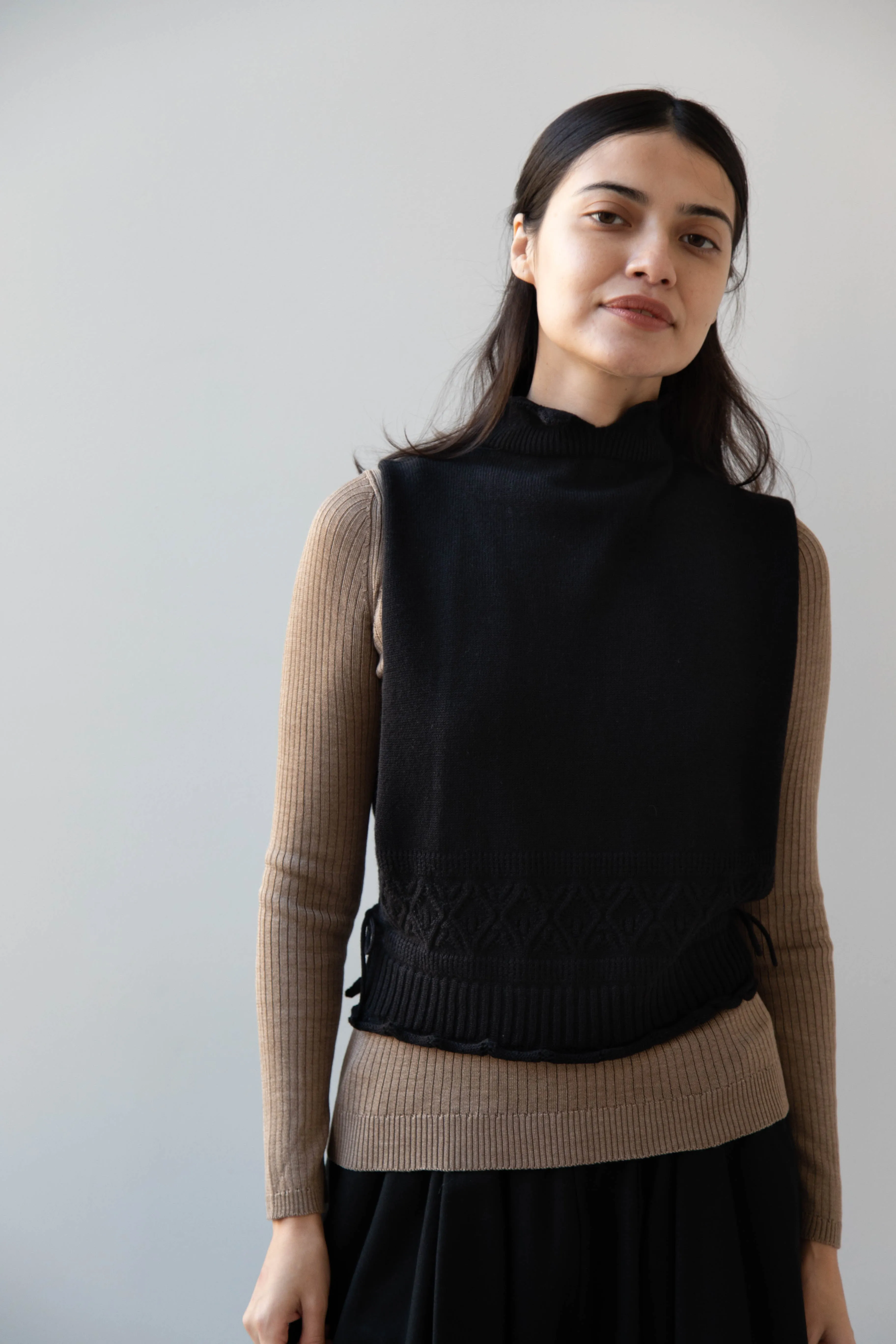 Antipast | Cotton Cashmere Knit Vest in Black