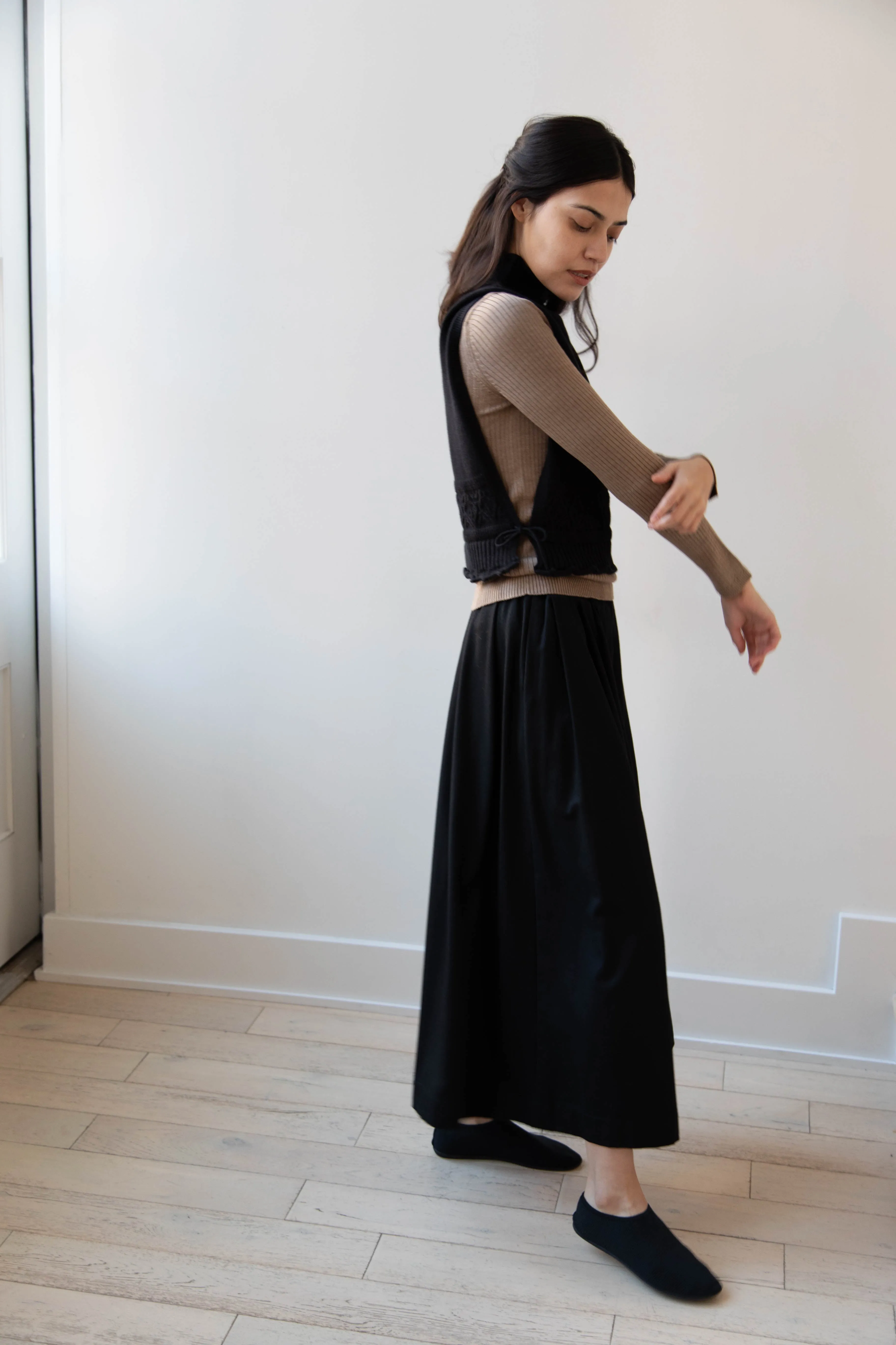 Antipast | Cotton Cashmere Knit Vest in Black