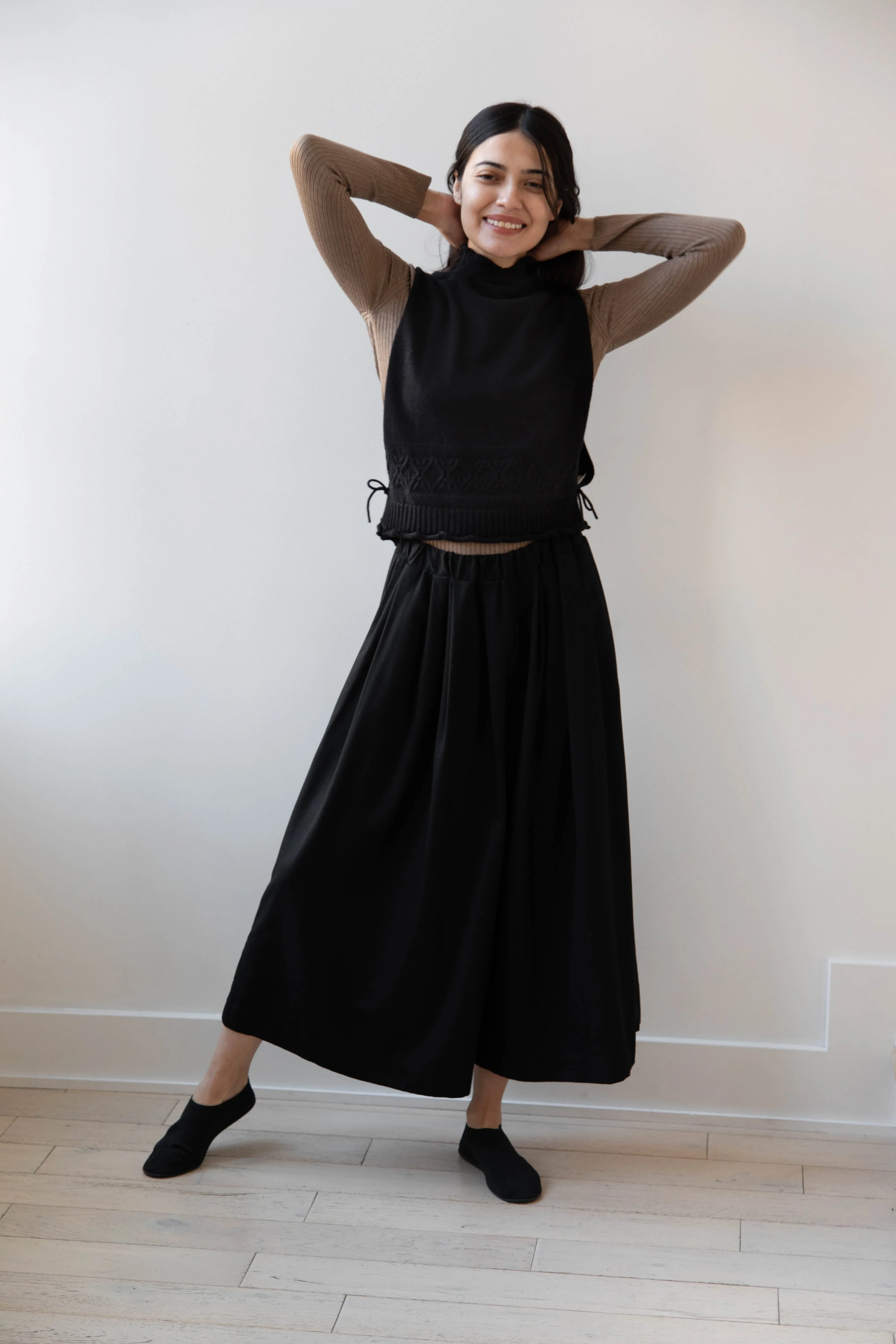Antipast | Cotton Cashmere Knit Vest in Black