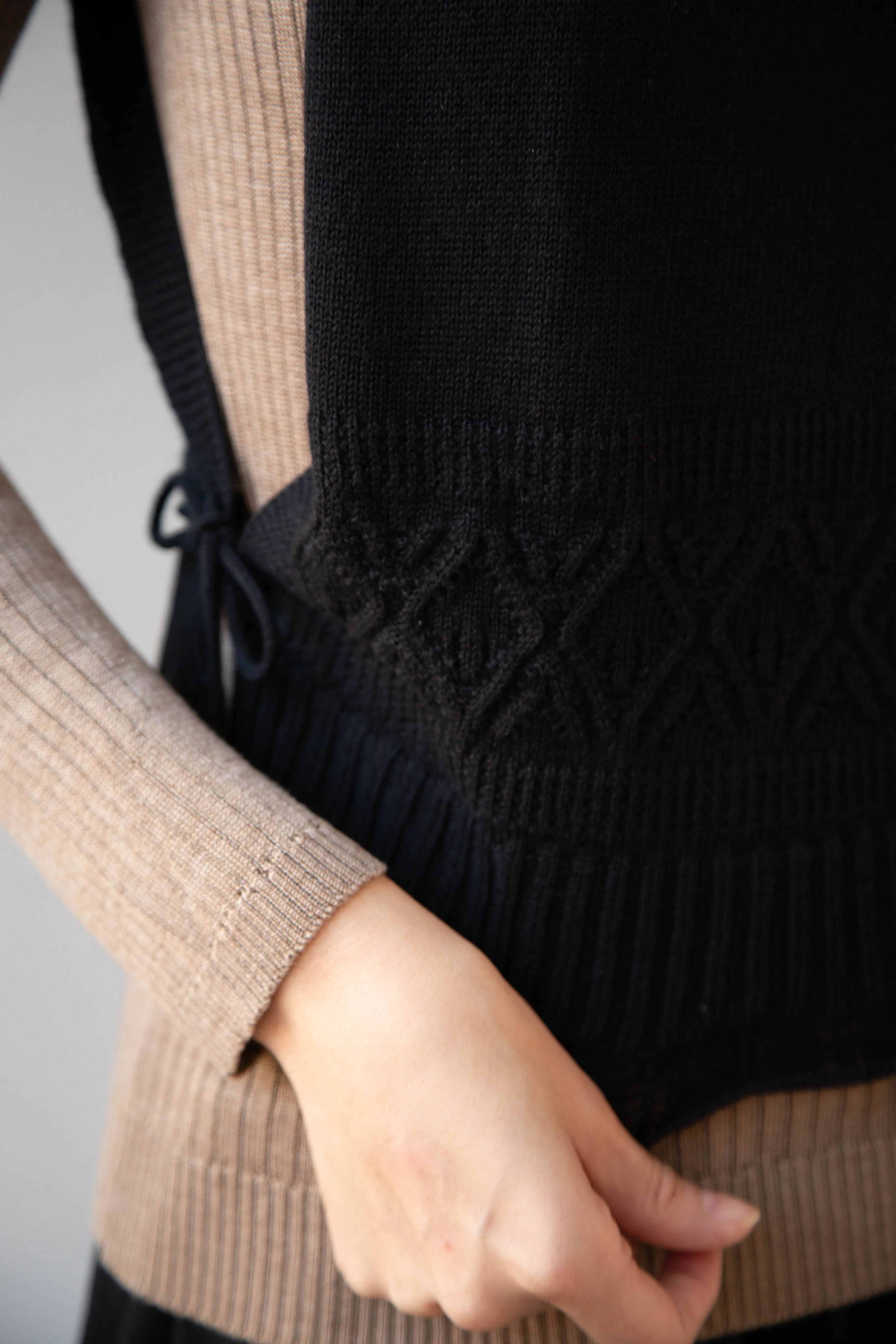 Antipast | Cotton Cashmere Knit Vest in Black