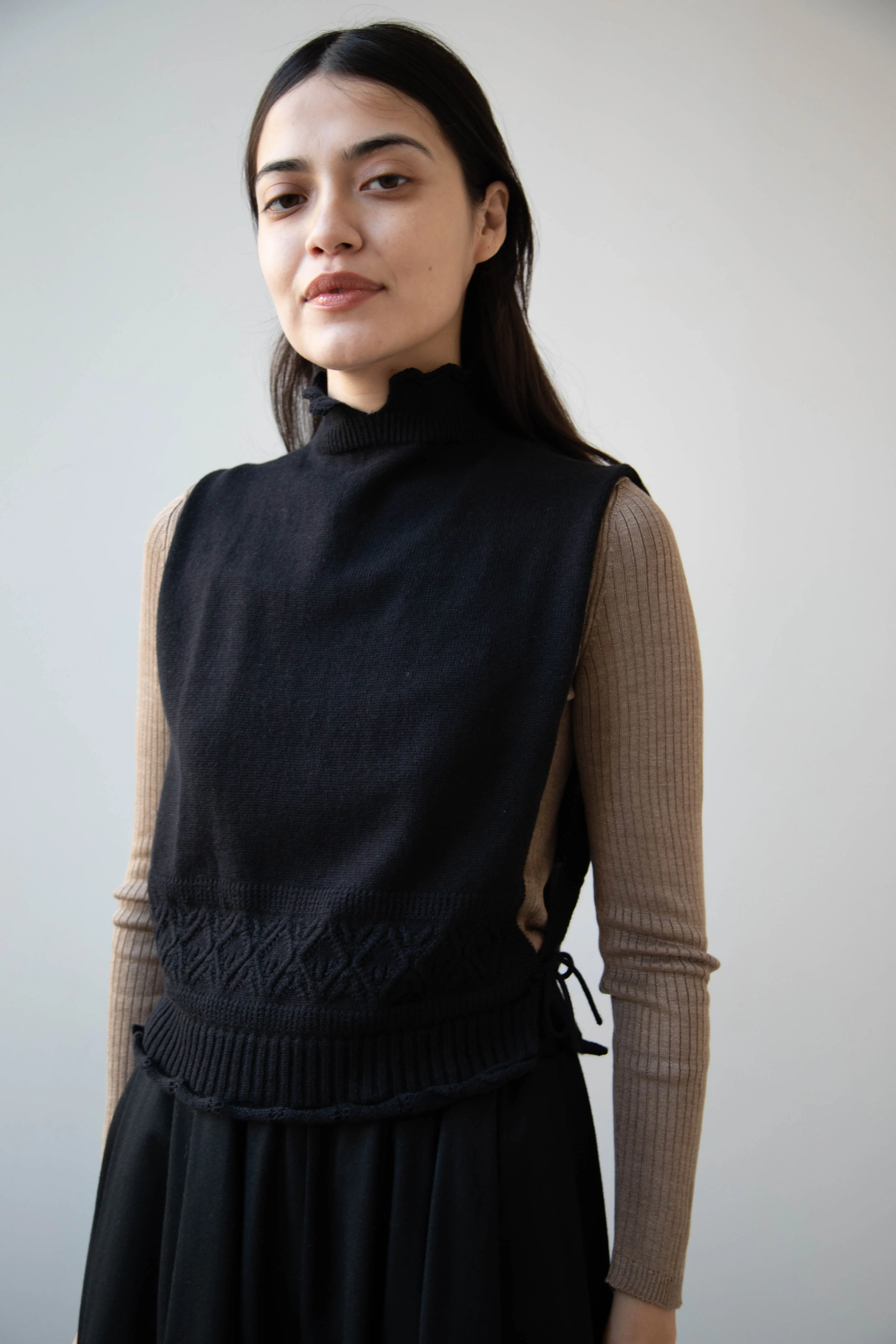 Antipast | Cotton Cashmere Knit Vest in Black