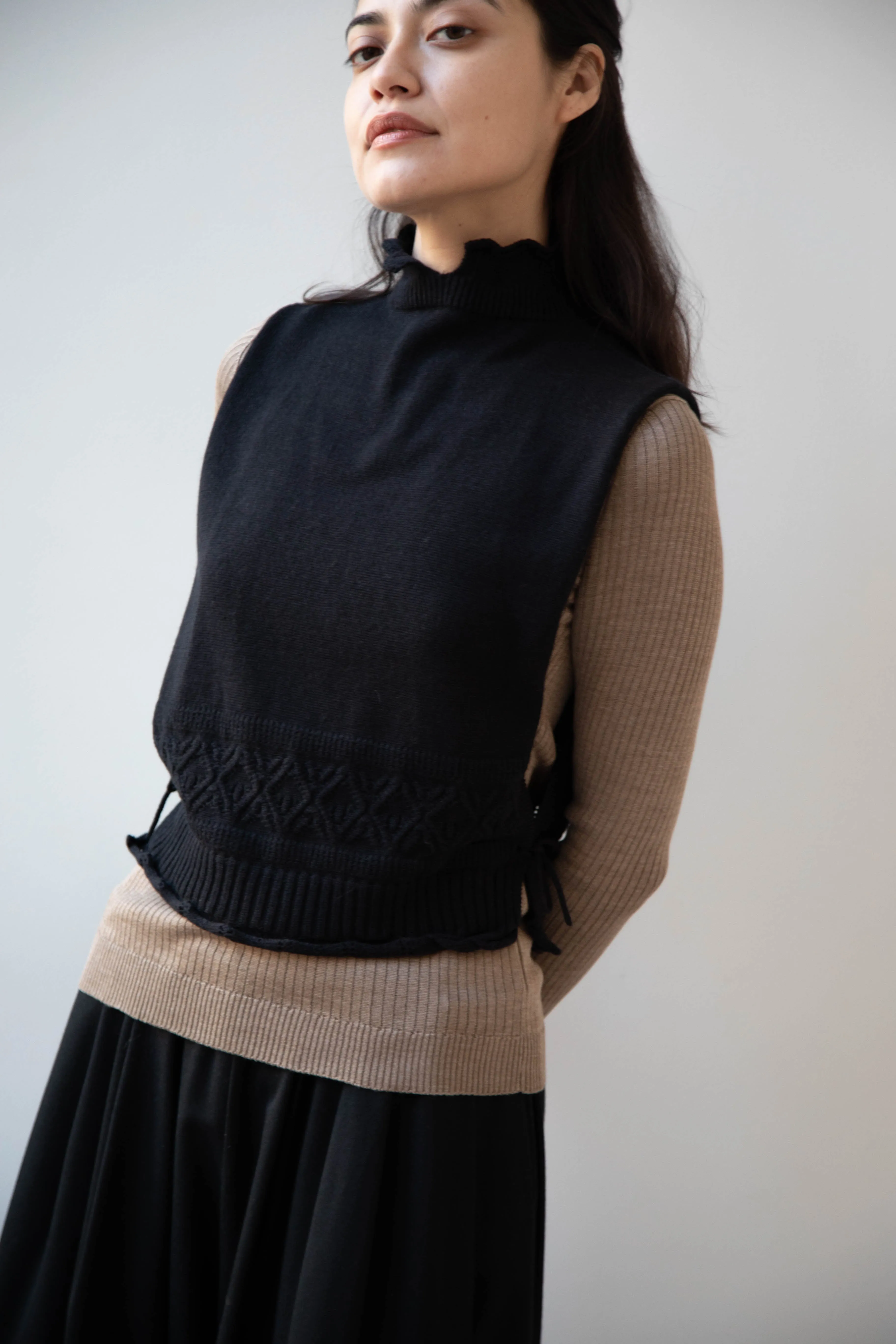Antipast | Cotton Cashmere Knit Vest in Black