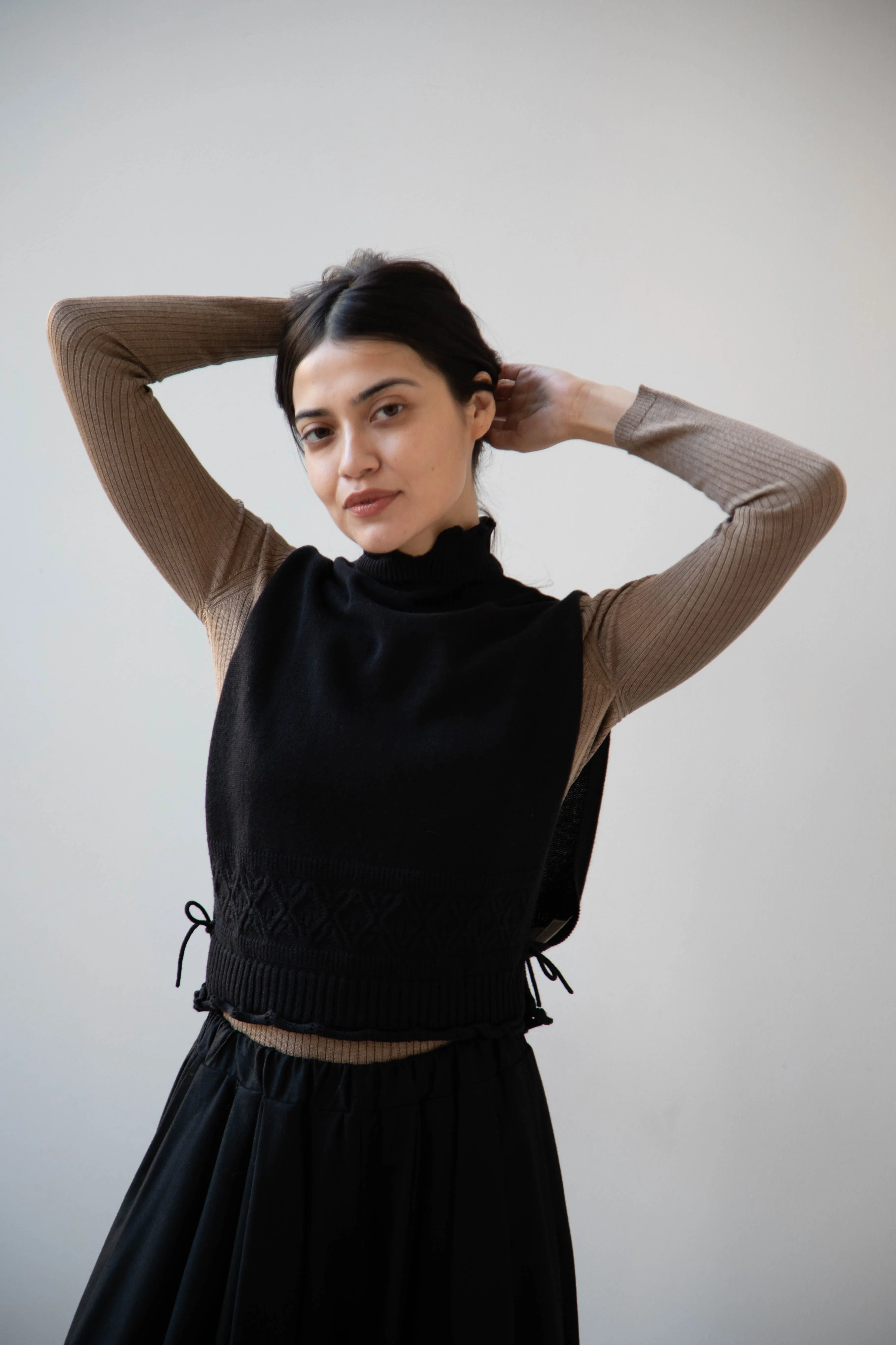 Antipast | Cotton Cashmere Knit Vest in Black