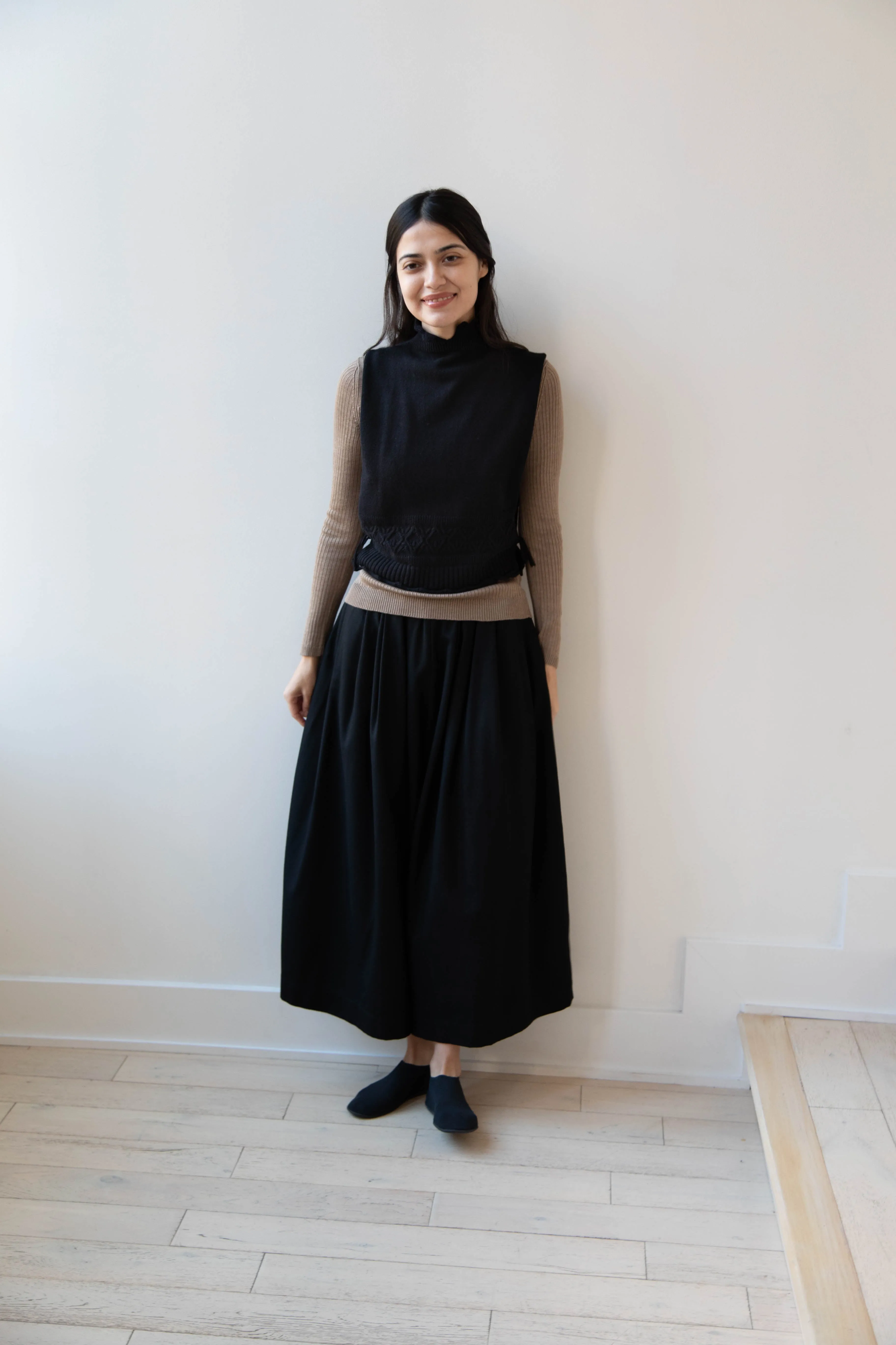 Antipast | Cotton Cashmere Knit Vest in Black