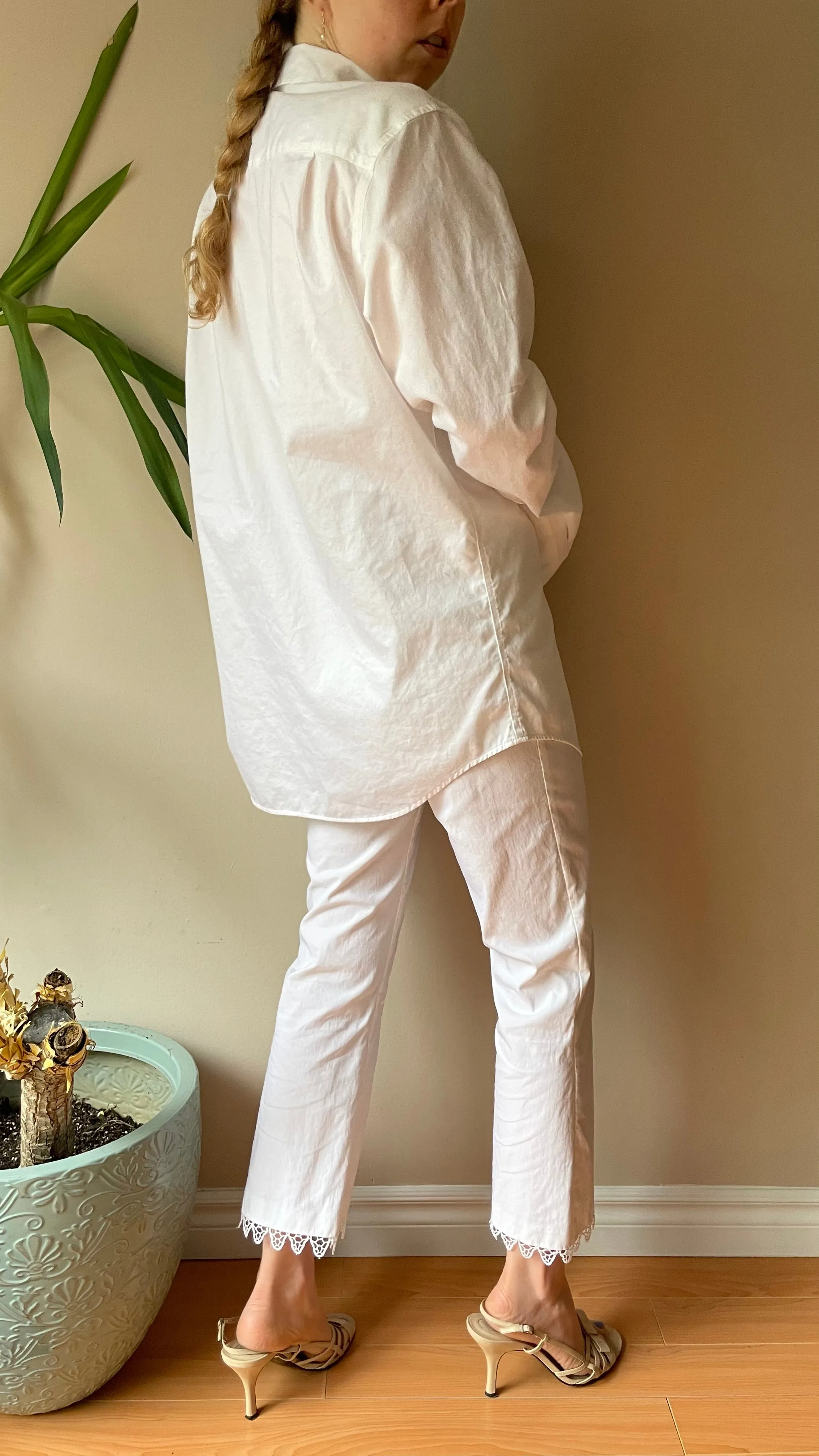 Banana Republic White 100% Cotton Non-Iron Button Down Shirt - M/L