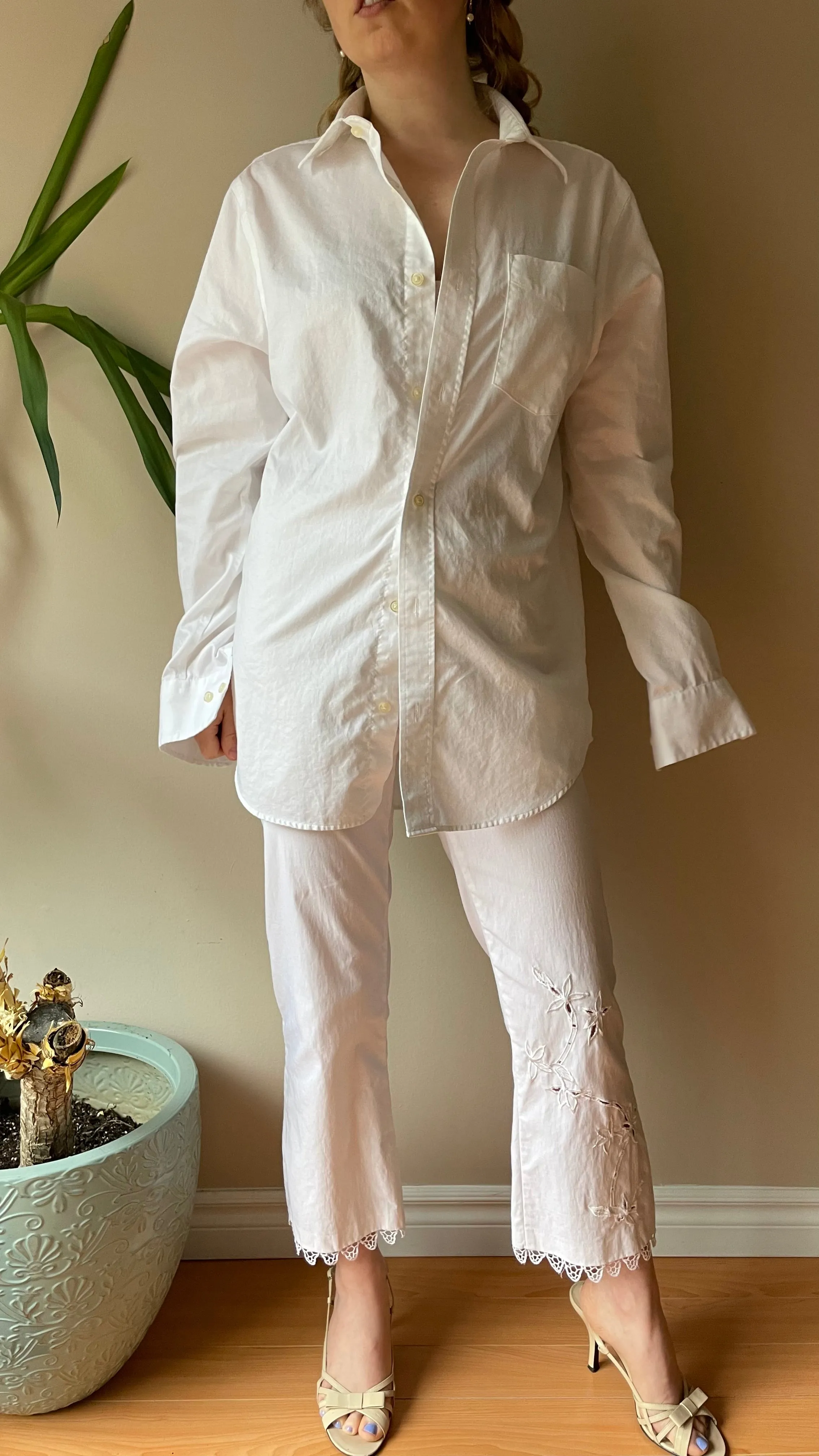 Banana Republic White 100% Cotton Non-Iron Button Down Shirt - M/L