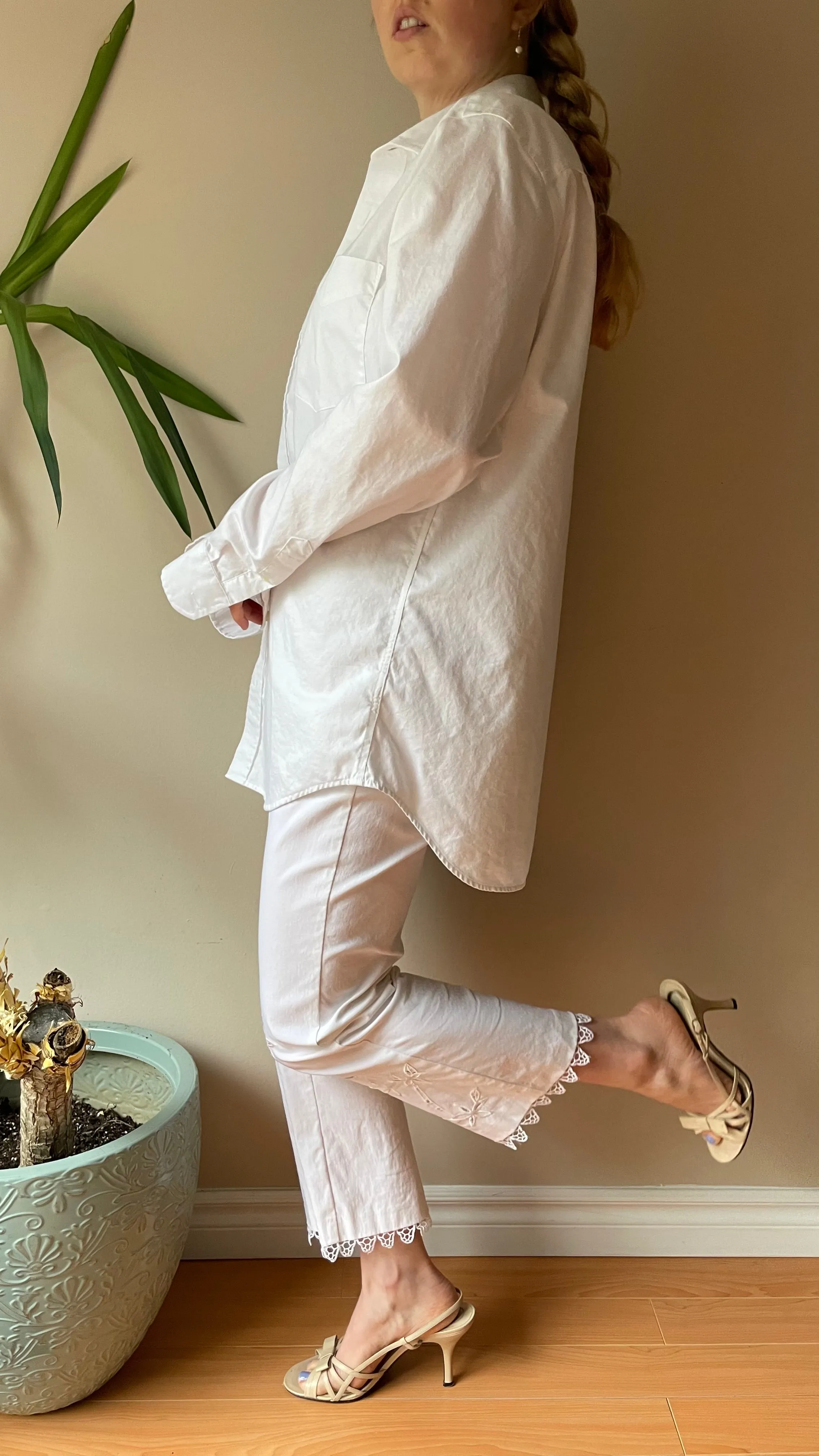 Banana Republic White 100% Cotton Non-Iron Button Down Shirt - M/L