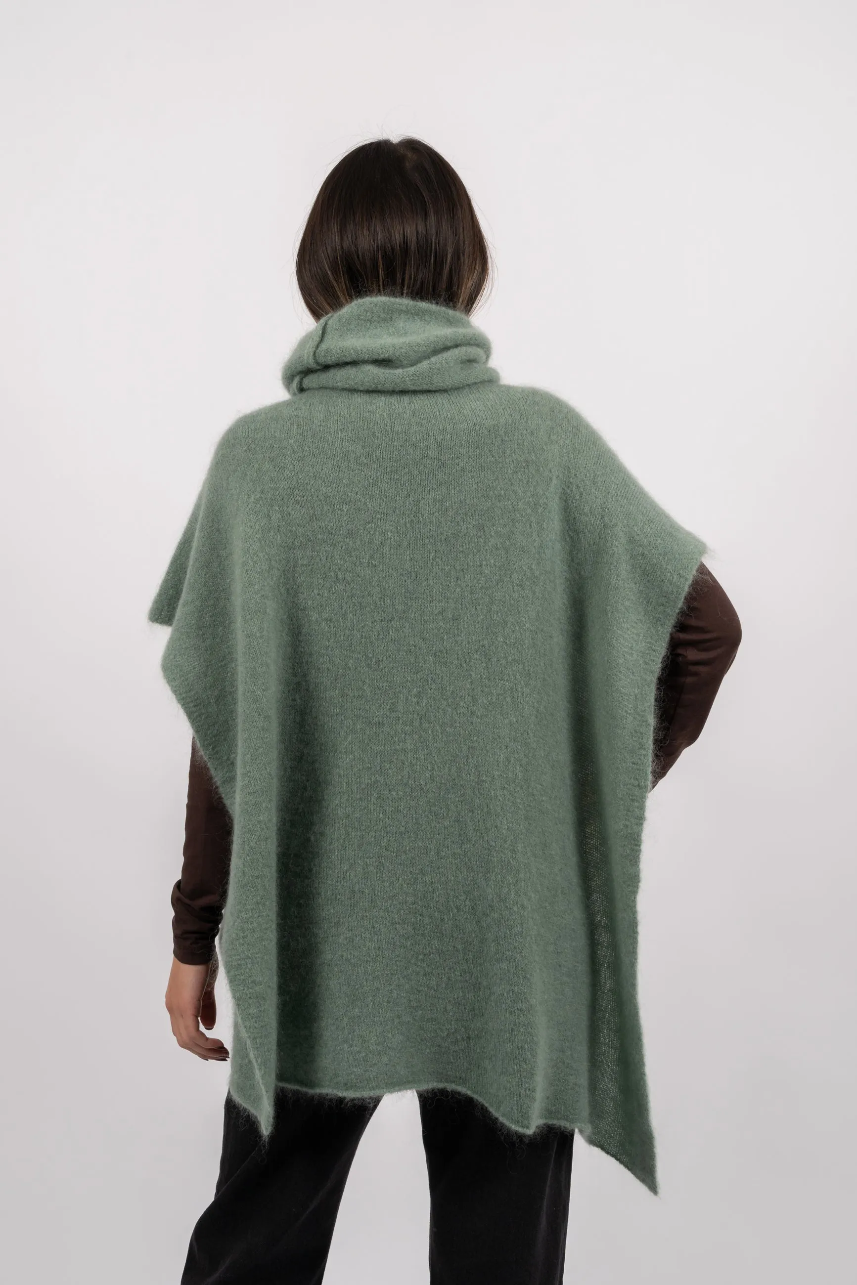 Bella Poncho - Dusty Green