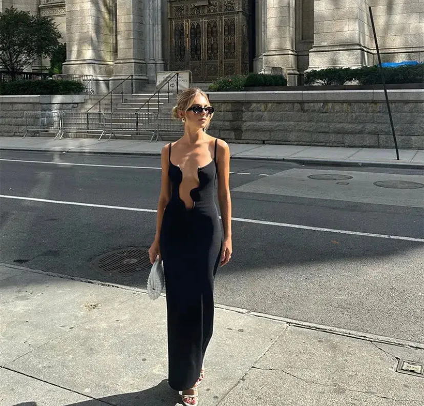Black Metal Detail Wave Neck Bodycon Maxi Dress