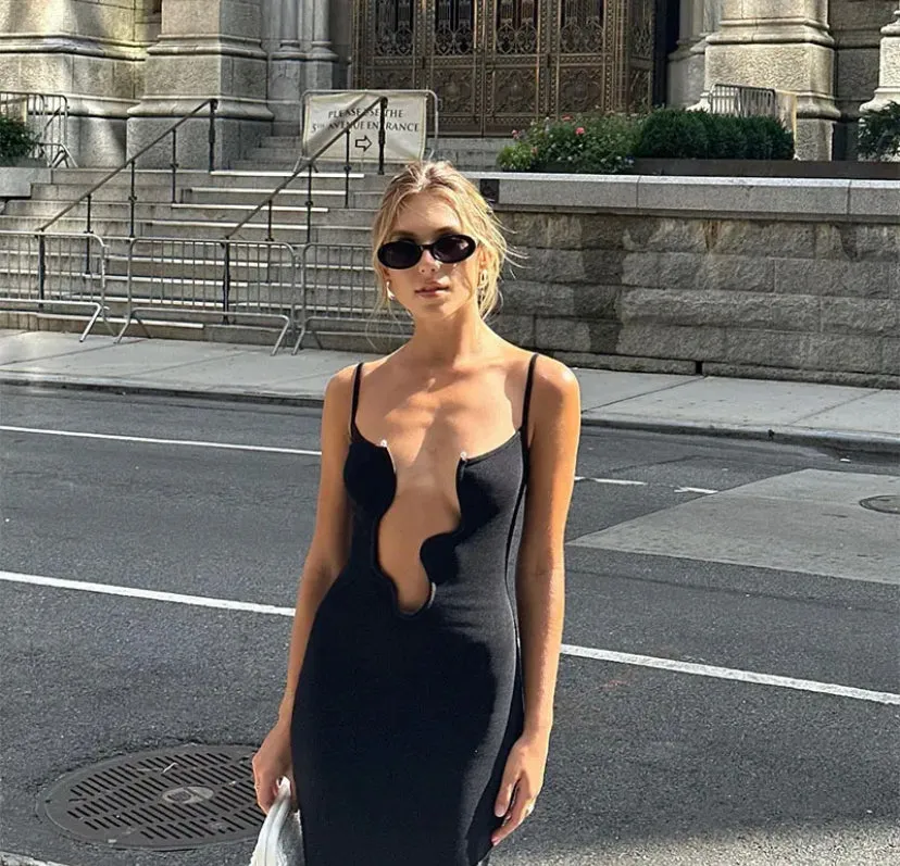 Black Metal Detail Wave Neck Bodycon Maxi Dress