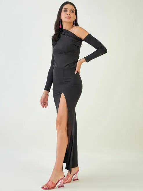 Black Solid Ruched Bodycon Dress