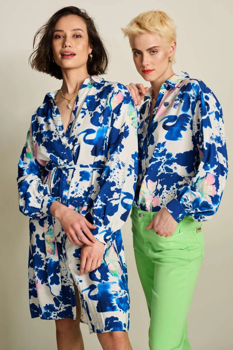 Blouse SP7729 in Violet Crane Birds Blue by POM Amsterdam