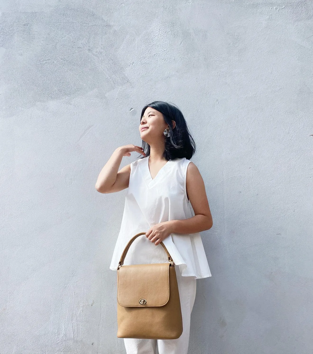 Bucket bag Sand
