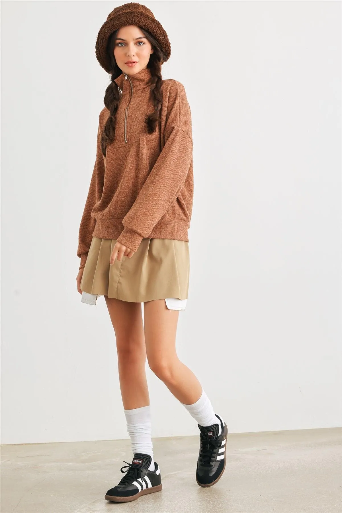 Camel Knit Zip-Up Neck Long Sleeve Top /2-2-2