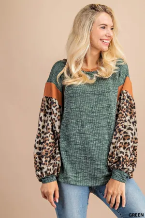 COLOR BLOCK SLEEVE WASHED KNIT TOP