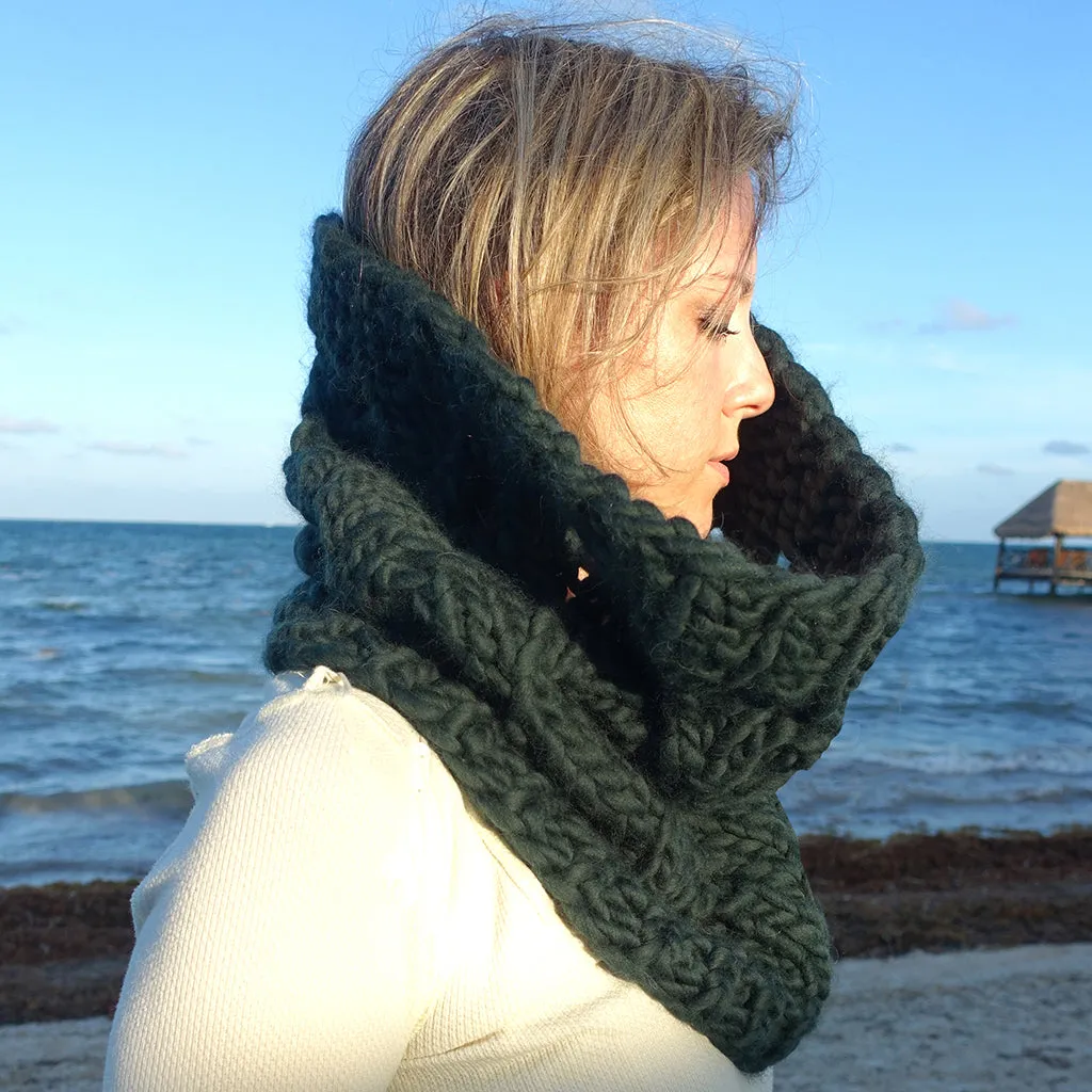 cowlicious {knitting pattern}