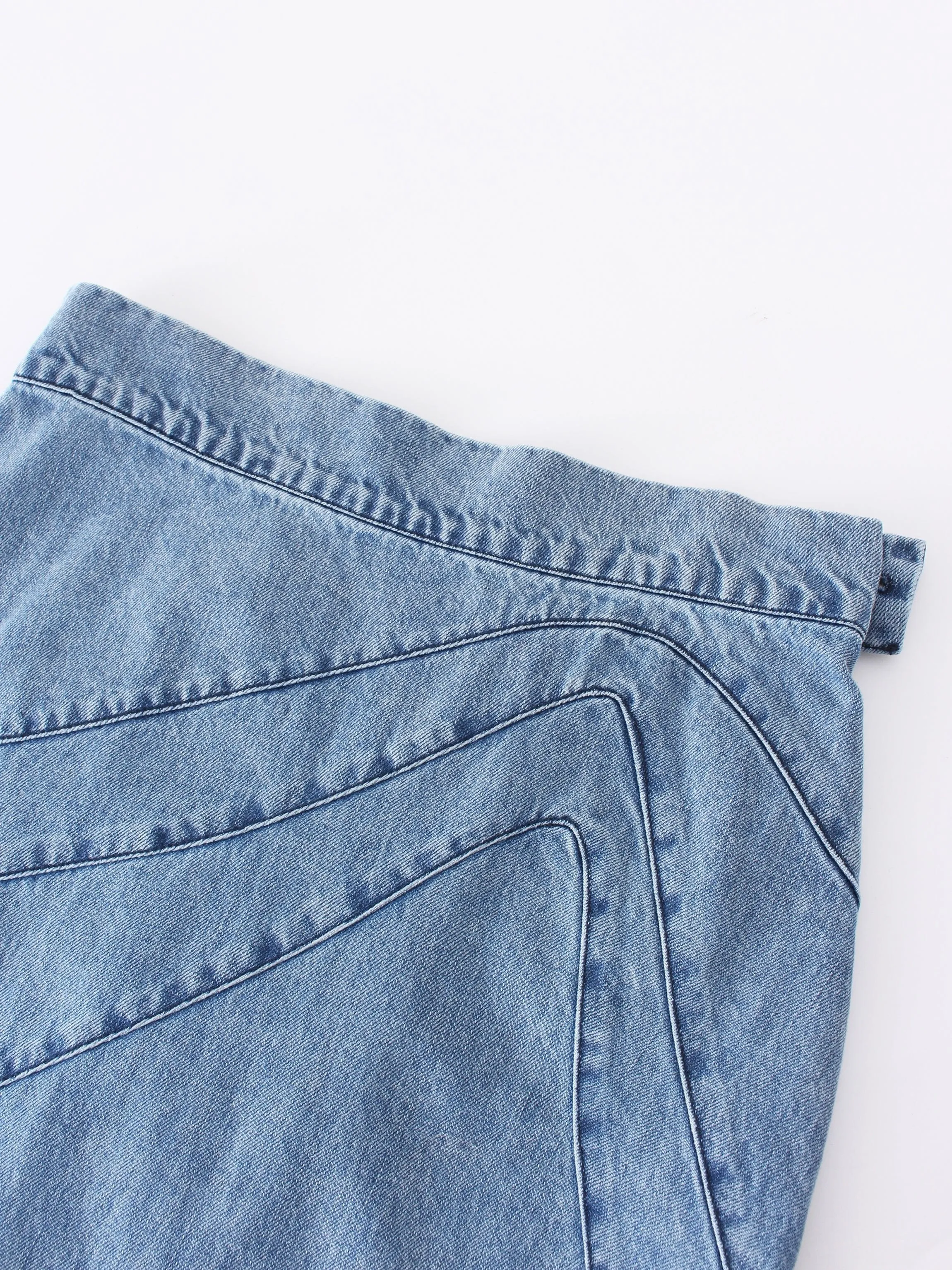 Curve Seam Denim Skirt-Blue Wash