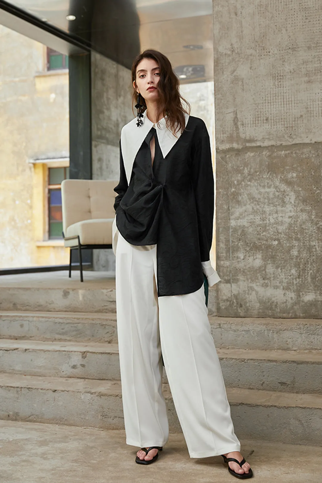Drape feel thin pants | White pants | Commuter pants