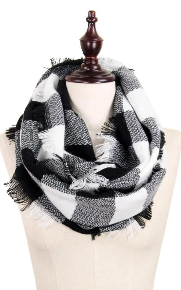 EAS8628 Buffalo Plaid Woven Infinity