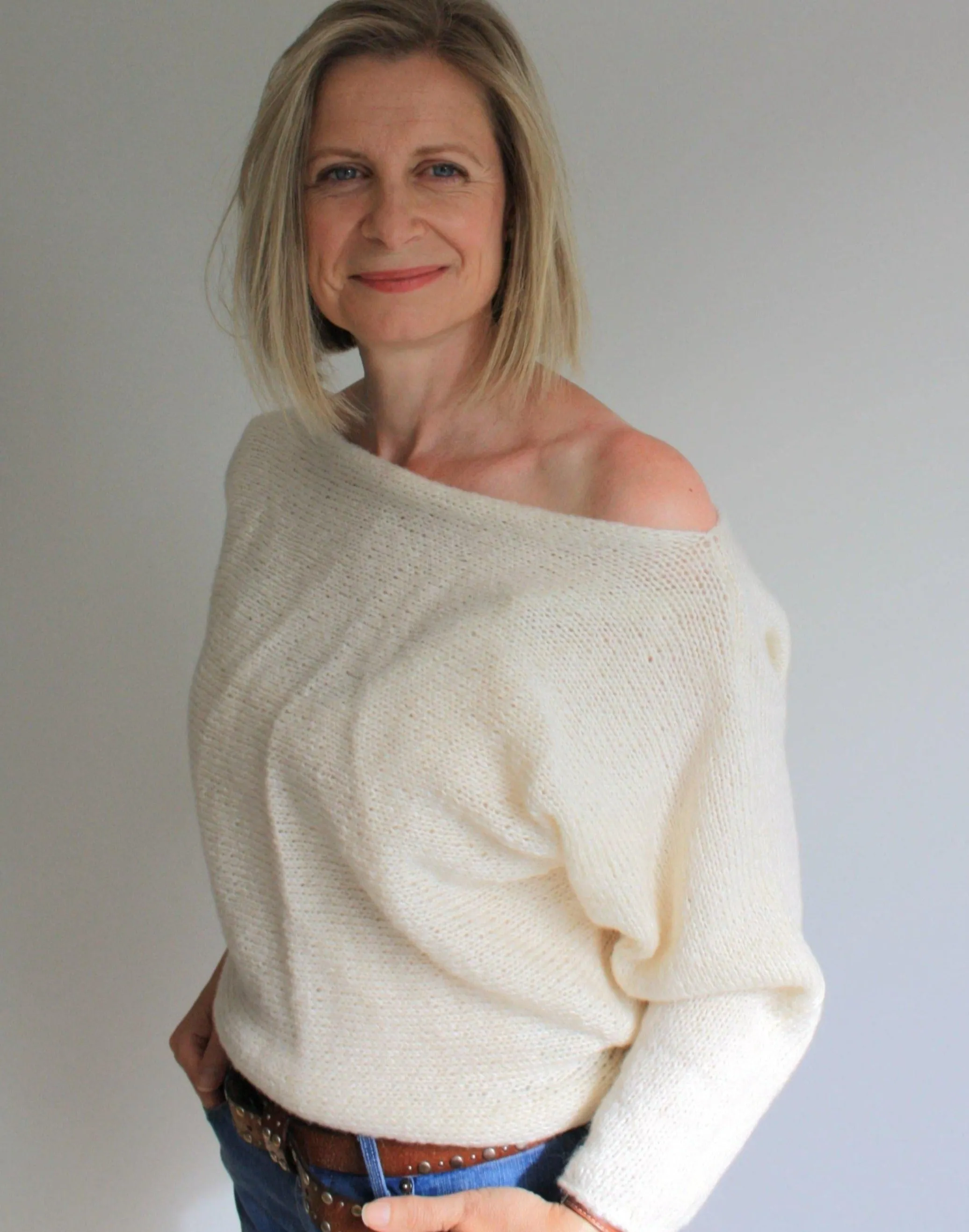 Easy Knitting Pattern - Beginners Batwing Sweater