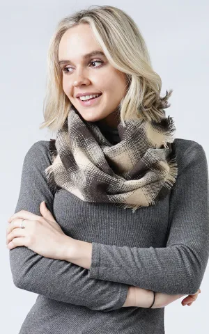 ESC10405 Plaid Infinity Scarf w/Fringes