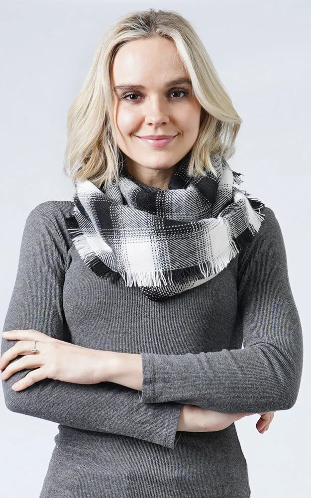 ESC10405 Plaid Infinity Scarf w/Fringes