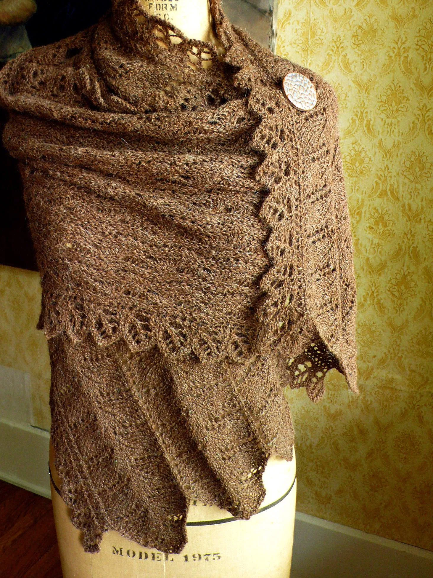 Gnarled Oakwoods <br/><small>knitting pattern</small>