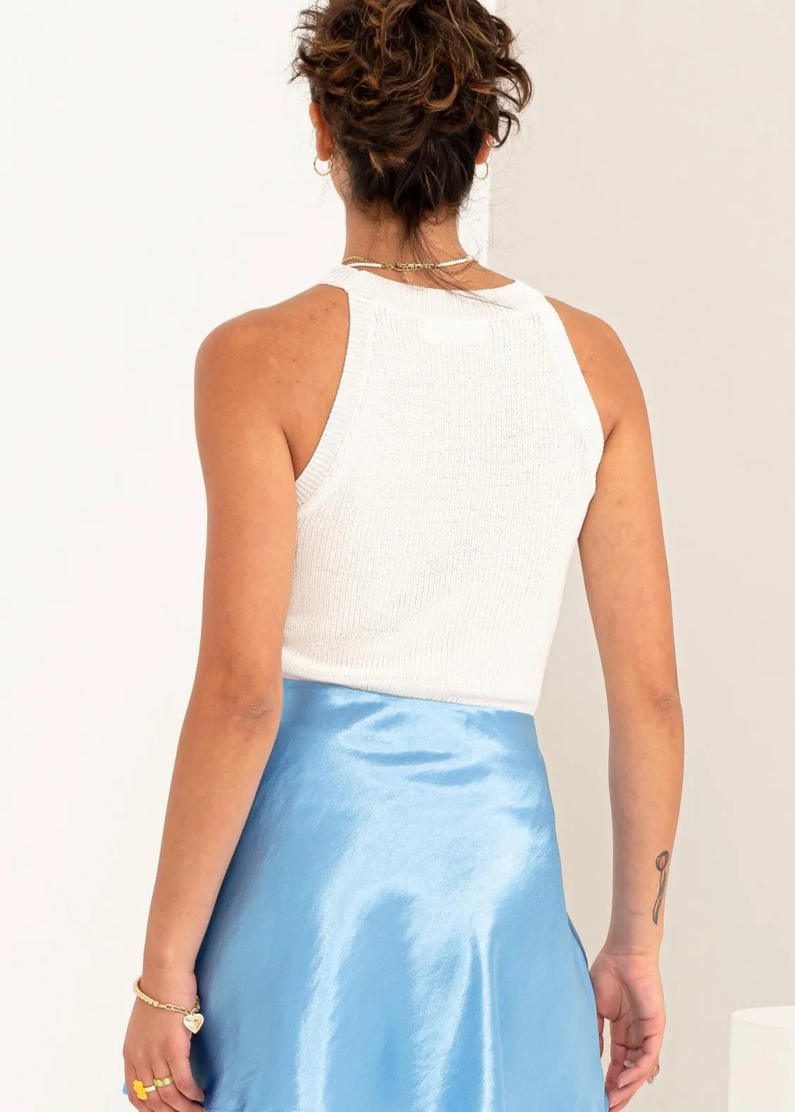 GO GETTER SLEEVELESS HALTER TOP