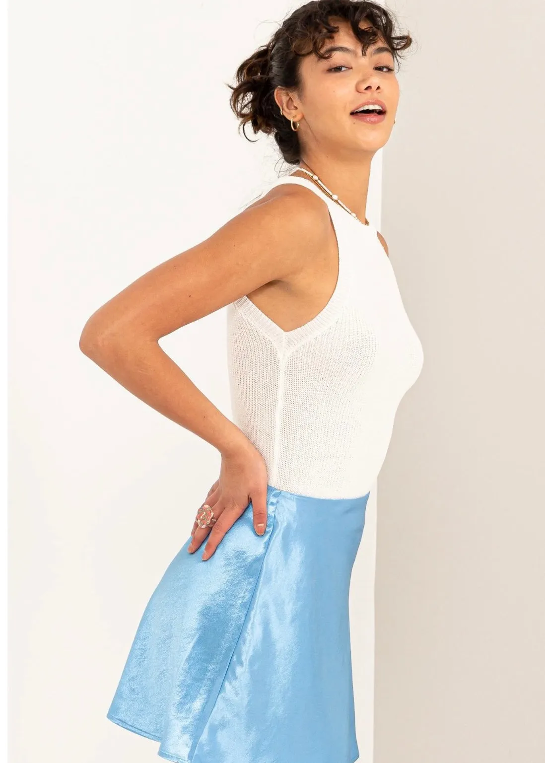 GO GETTER SLEEVELESS HALTER TOP
