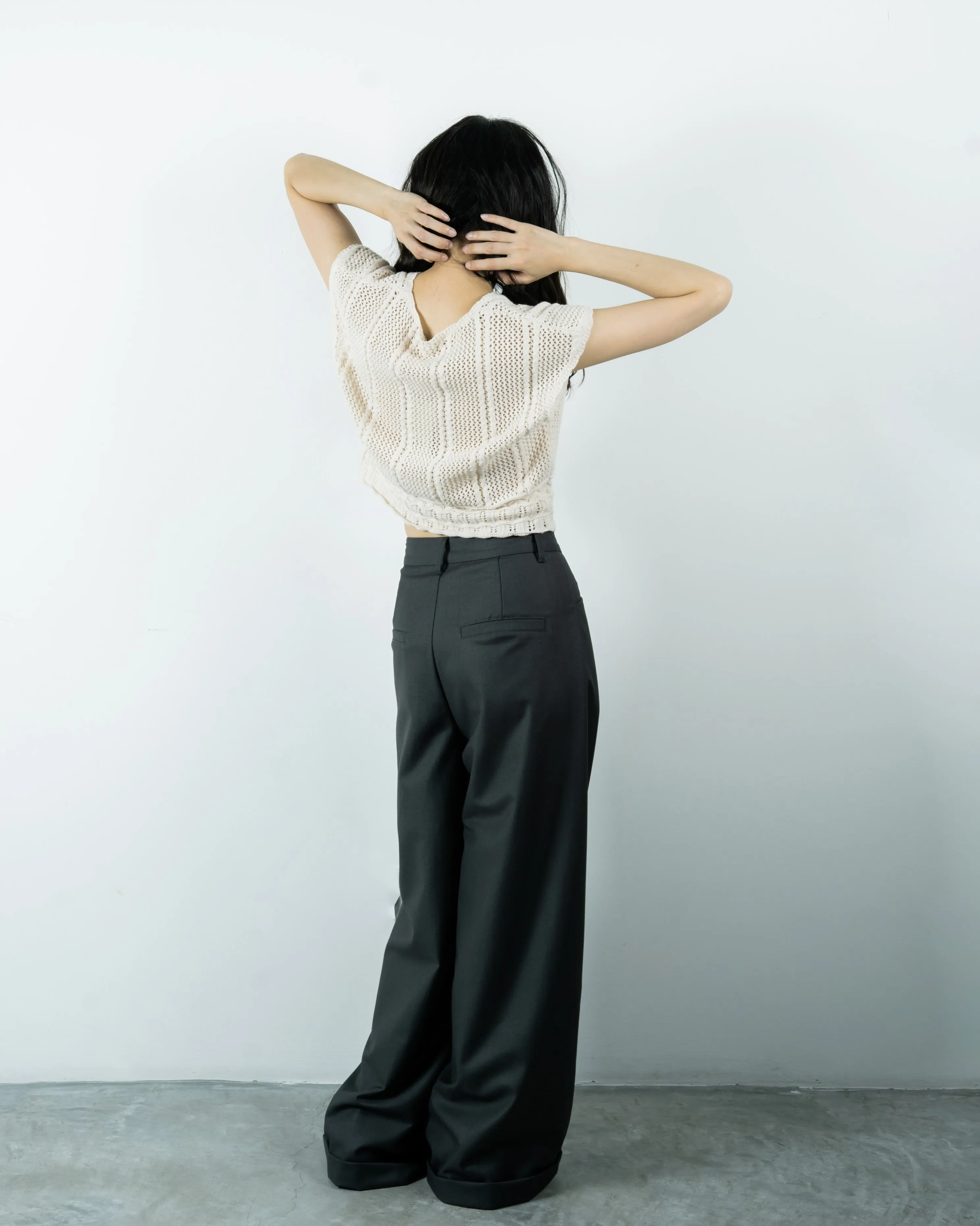 Hollow Sleeveless Knit Top (Beige)