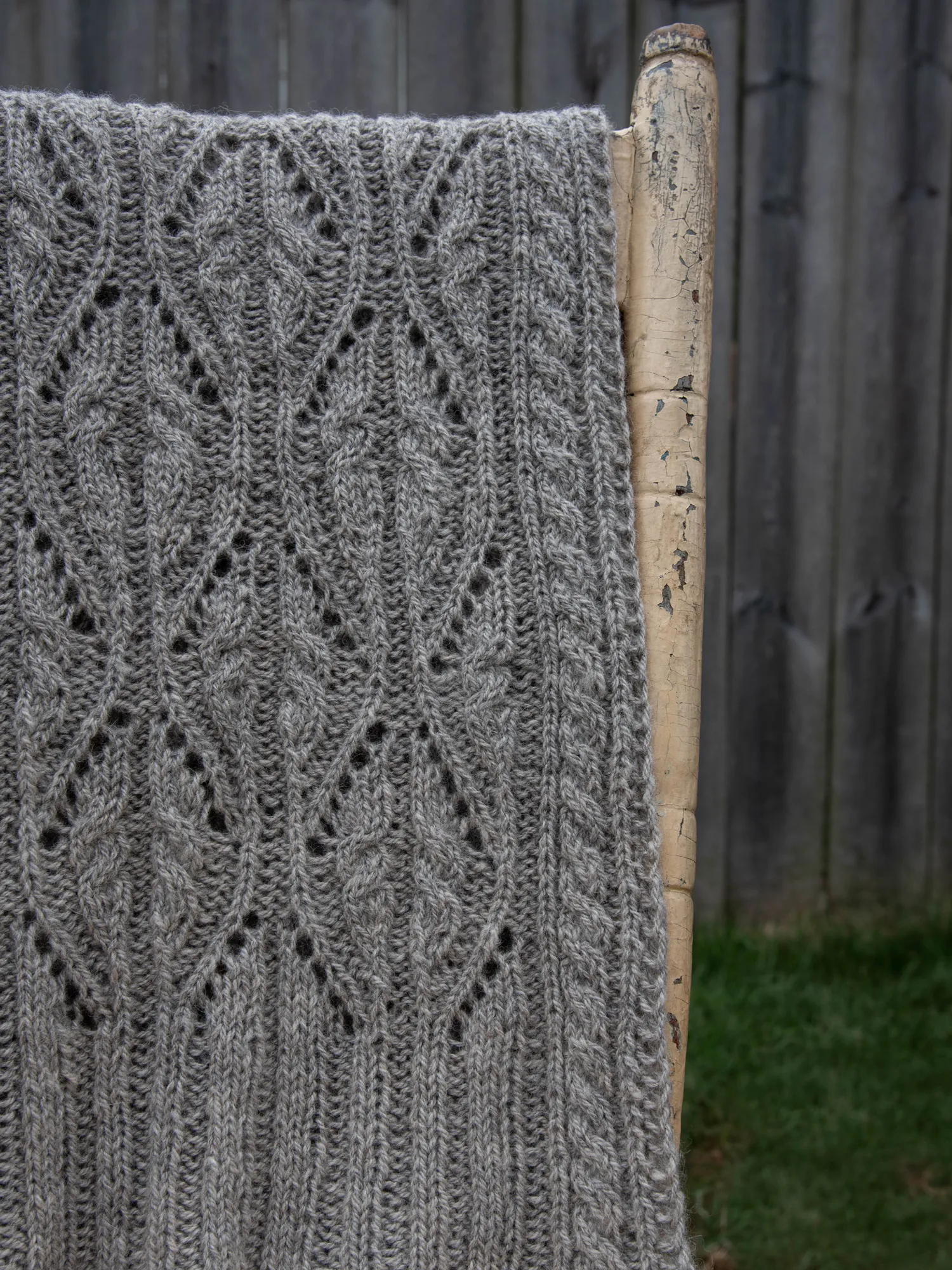 Hourglass Throw <br/><small>knitting pattern</small>
