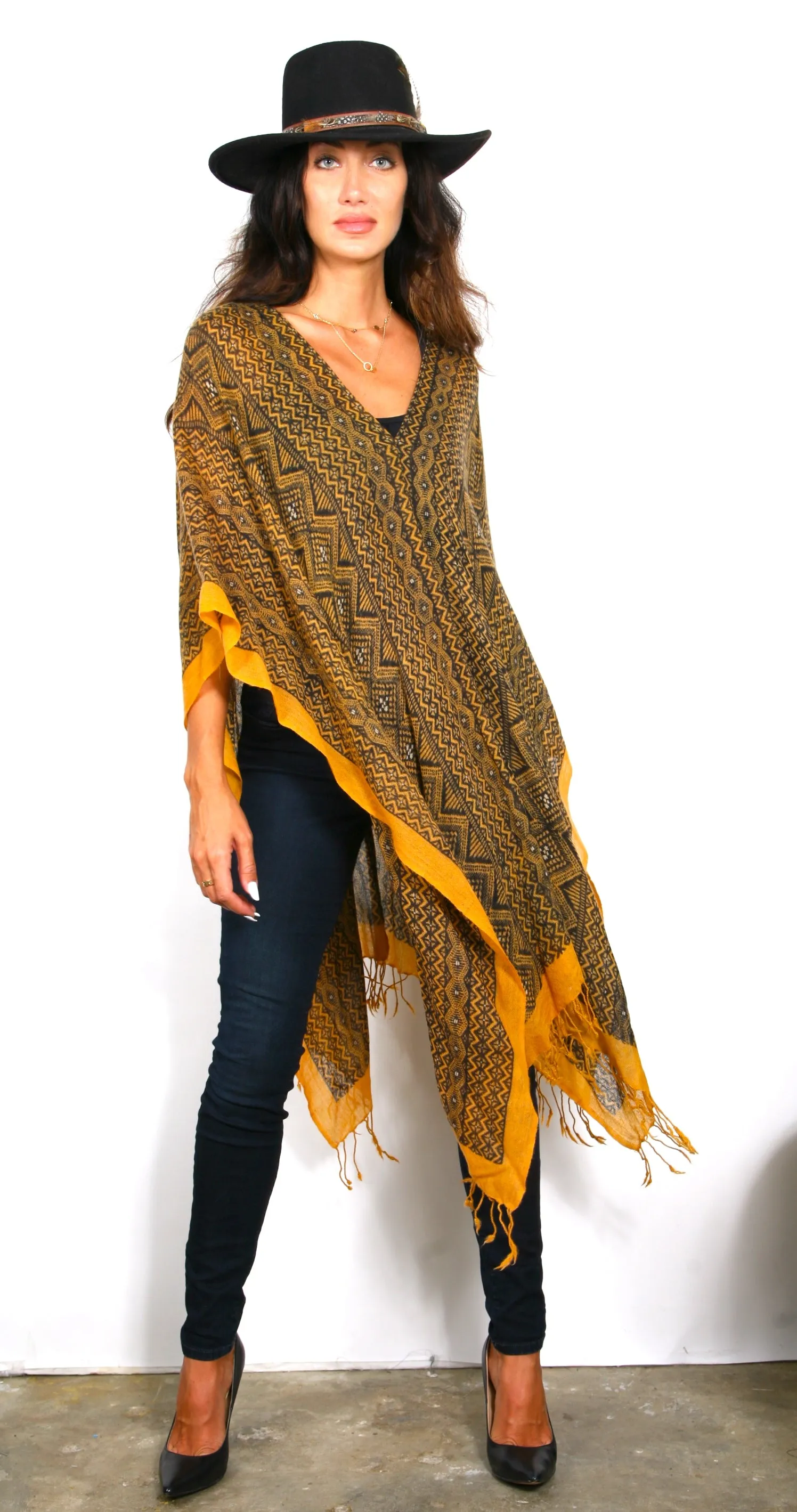 INCA WEAVE - WOOL REGULAR PONCHO in Saffron