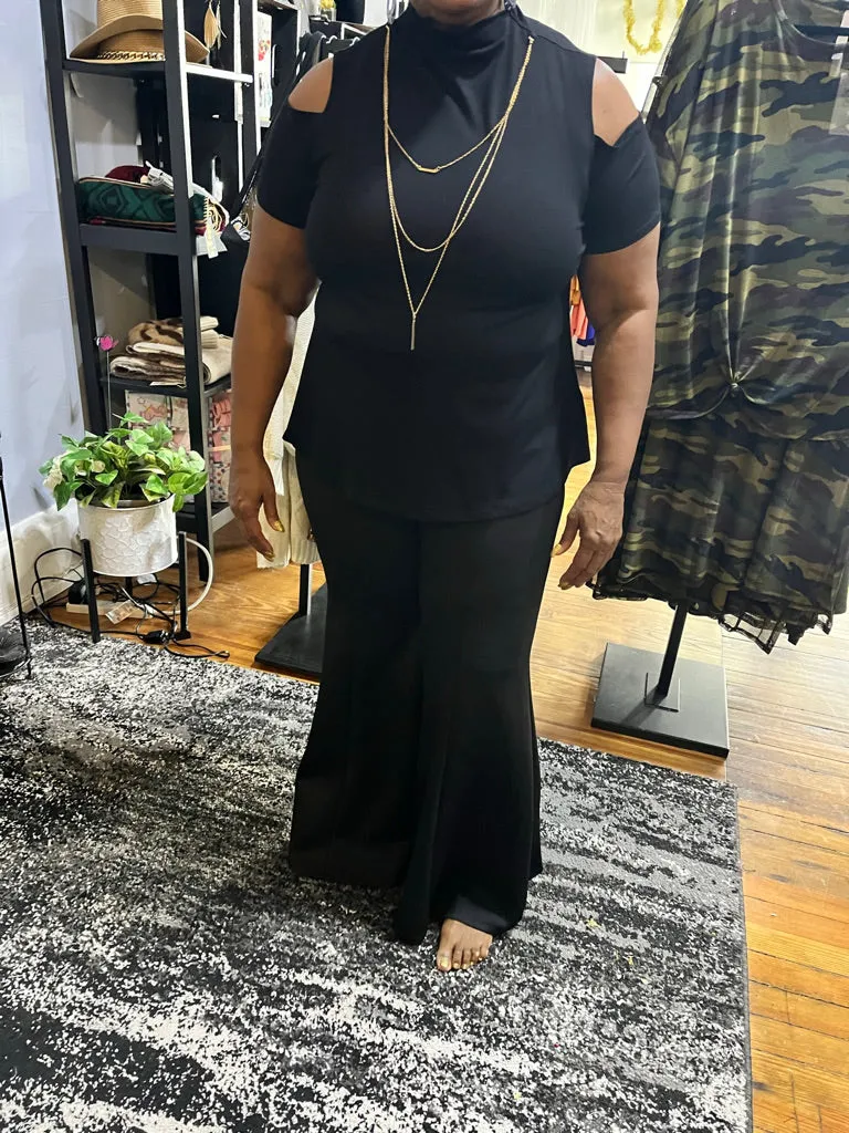 Jazz, Short Sleeve Cut Out Knit Top With Necklace, Plus