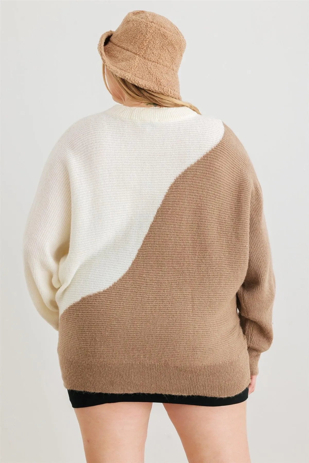 Junior Plus Taupe & Ivory Knit Crew Neck Long Sleeve Sweater /3-2-1