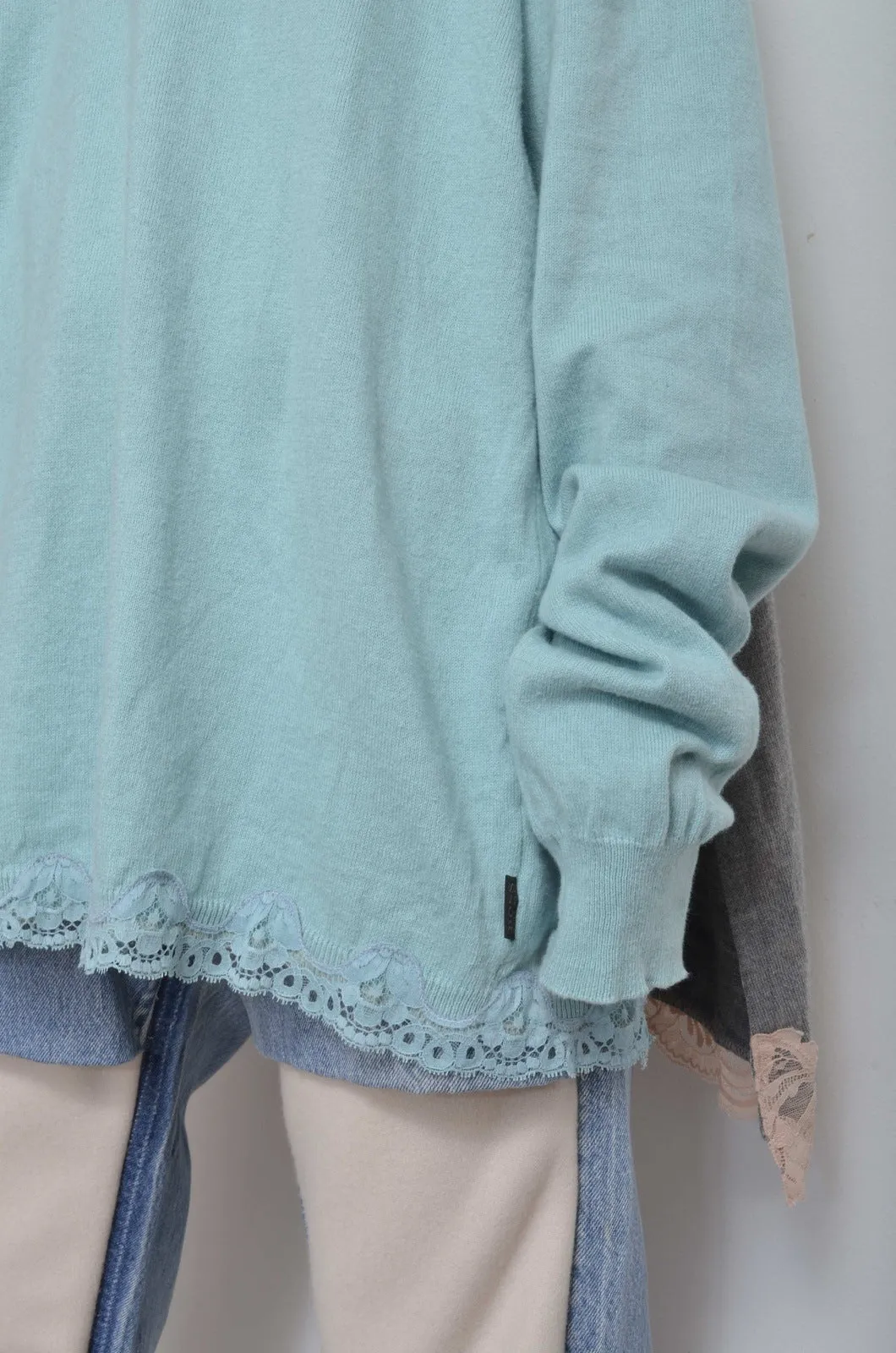 LACE KNIT / A