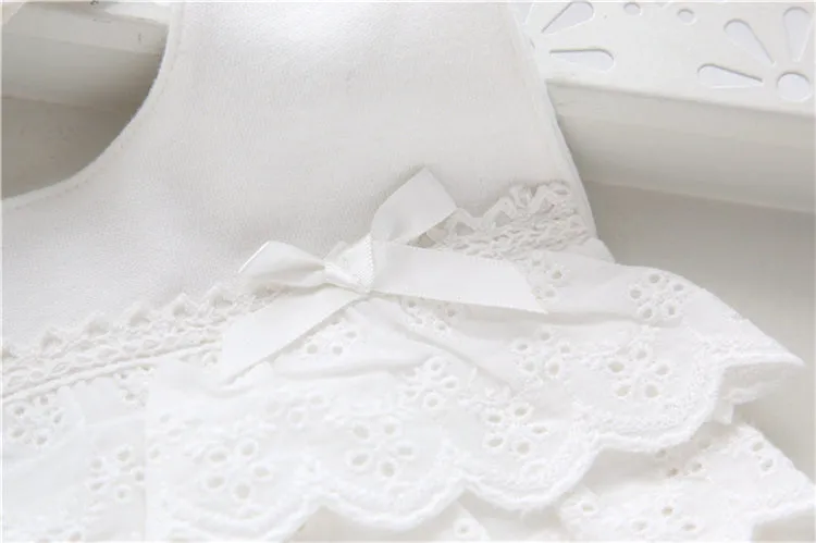 Lacy Bib