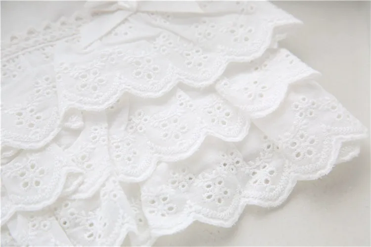 Lacy Bib