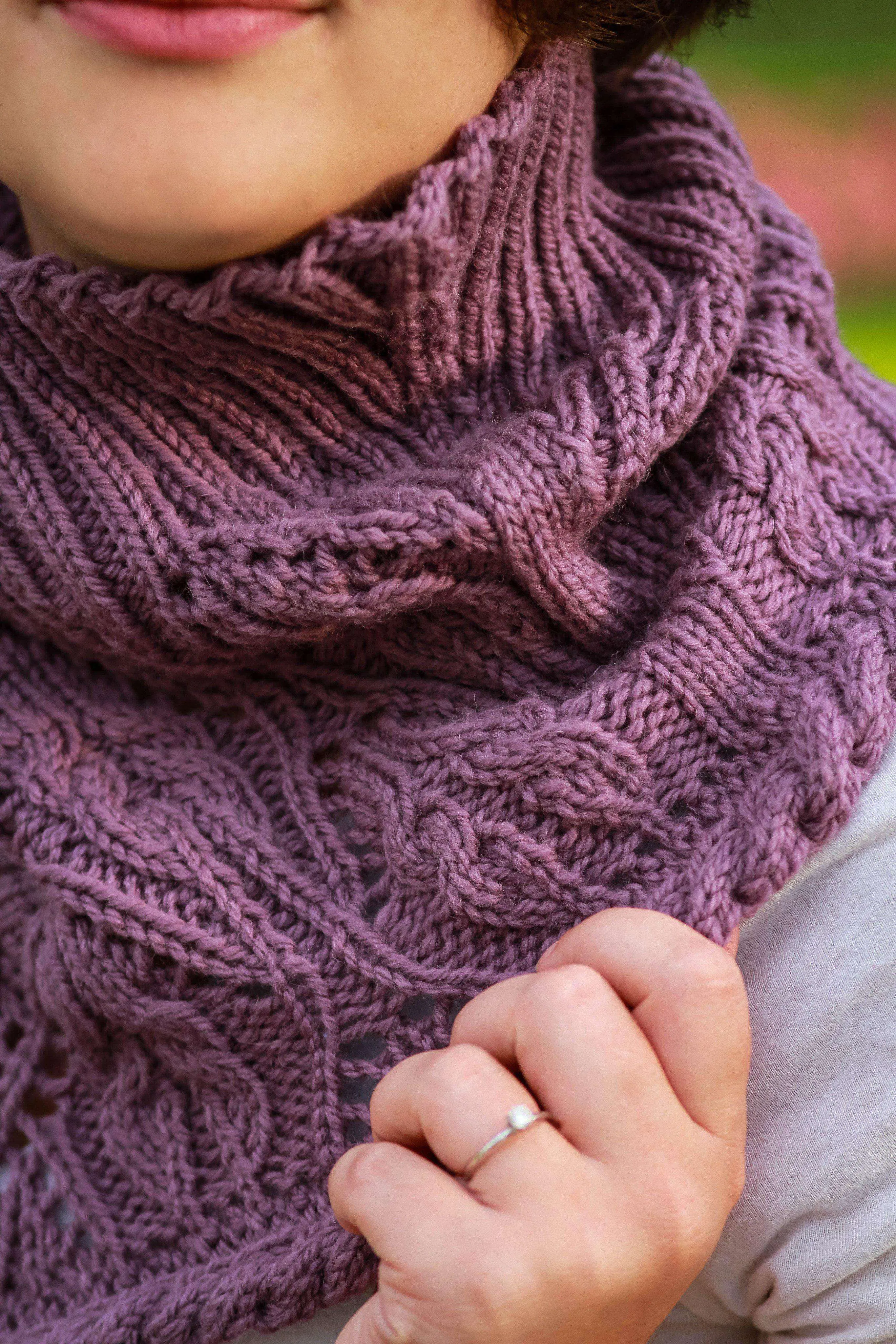 Maude Heath Cowl by Meghan Jones  *Pattern*
