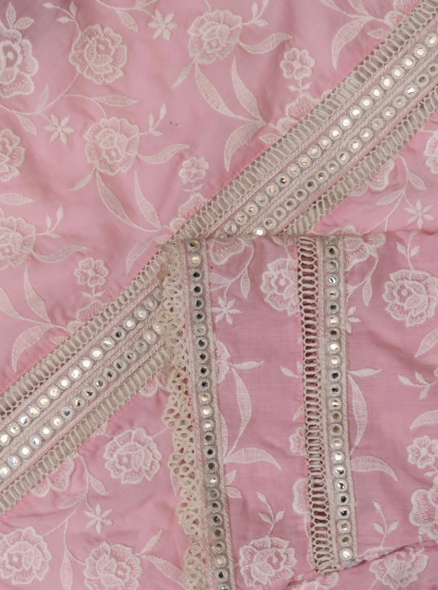 Mulmul Cotton Briallen Pink Kurta With Mulmul Cotton Wade Mirror Gota White Pant