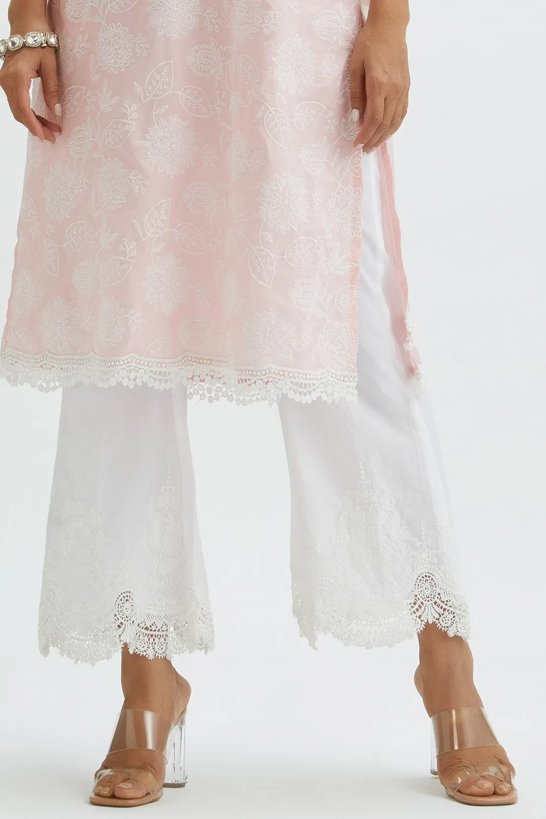 Mulmul Cotton Dunlin Pink Kurta With Emb Bellbottom White Pyajama