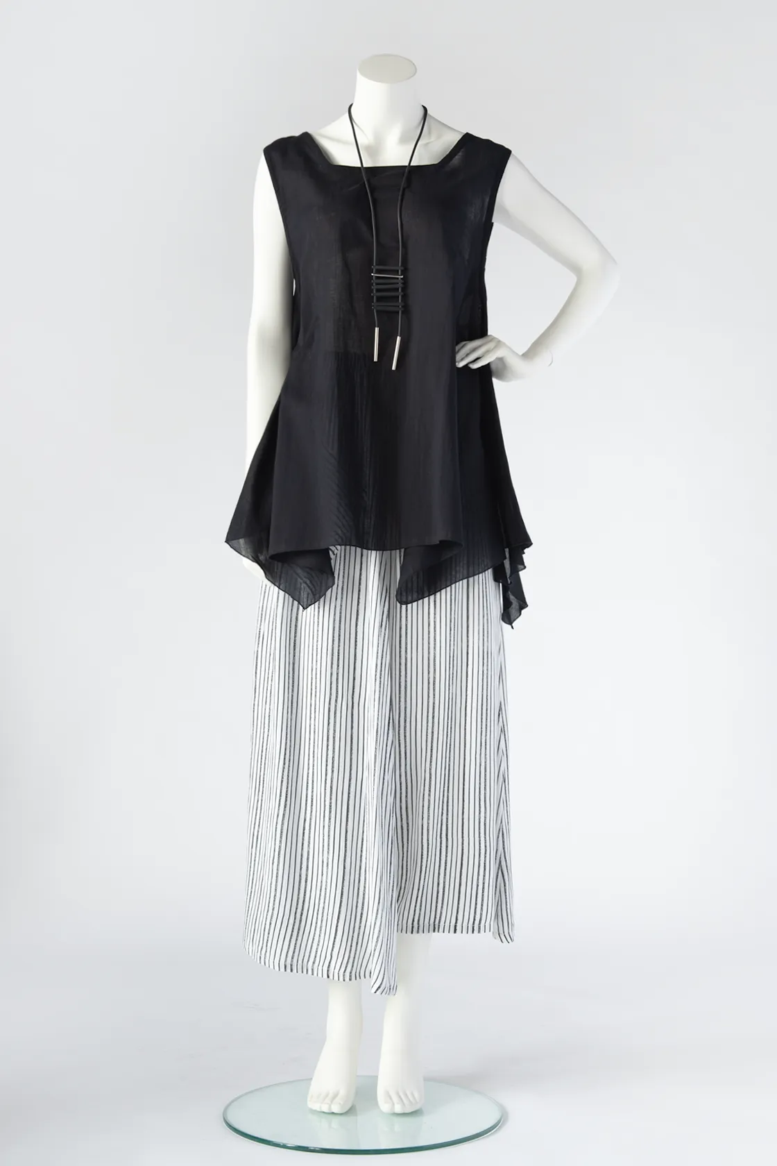 Nakamura Pant in B&W Tiano Crinkle