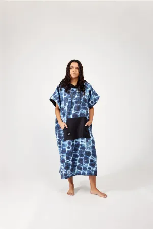 Nomadix Changing Poncho - Agua Blue
