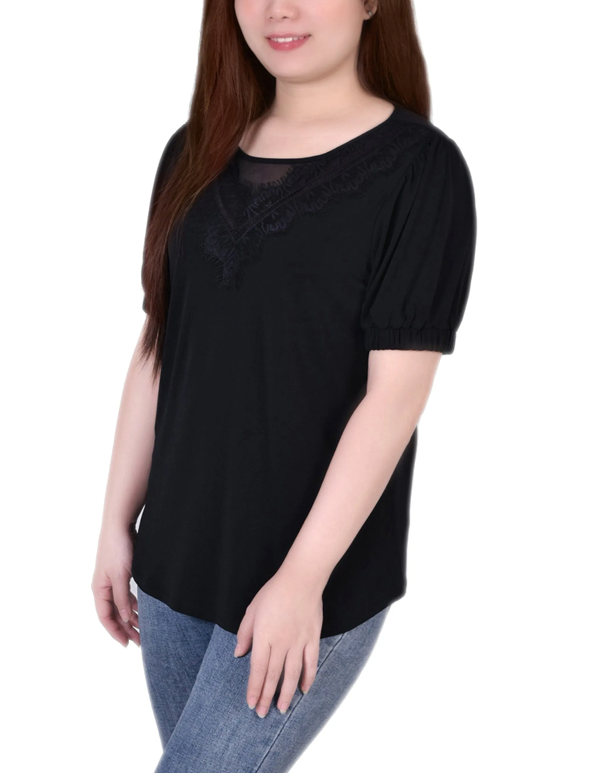 Petite Short Puff Sleeve Top With Lace