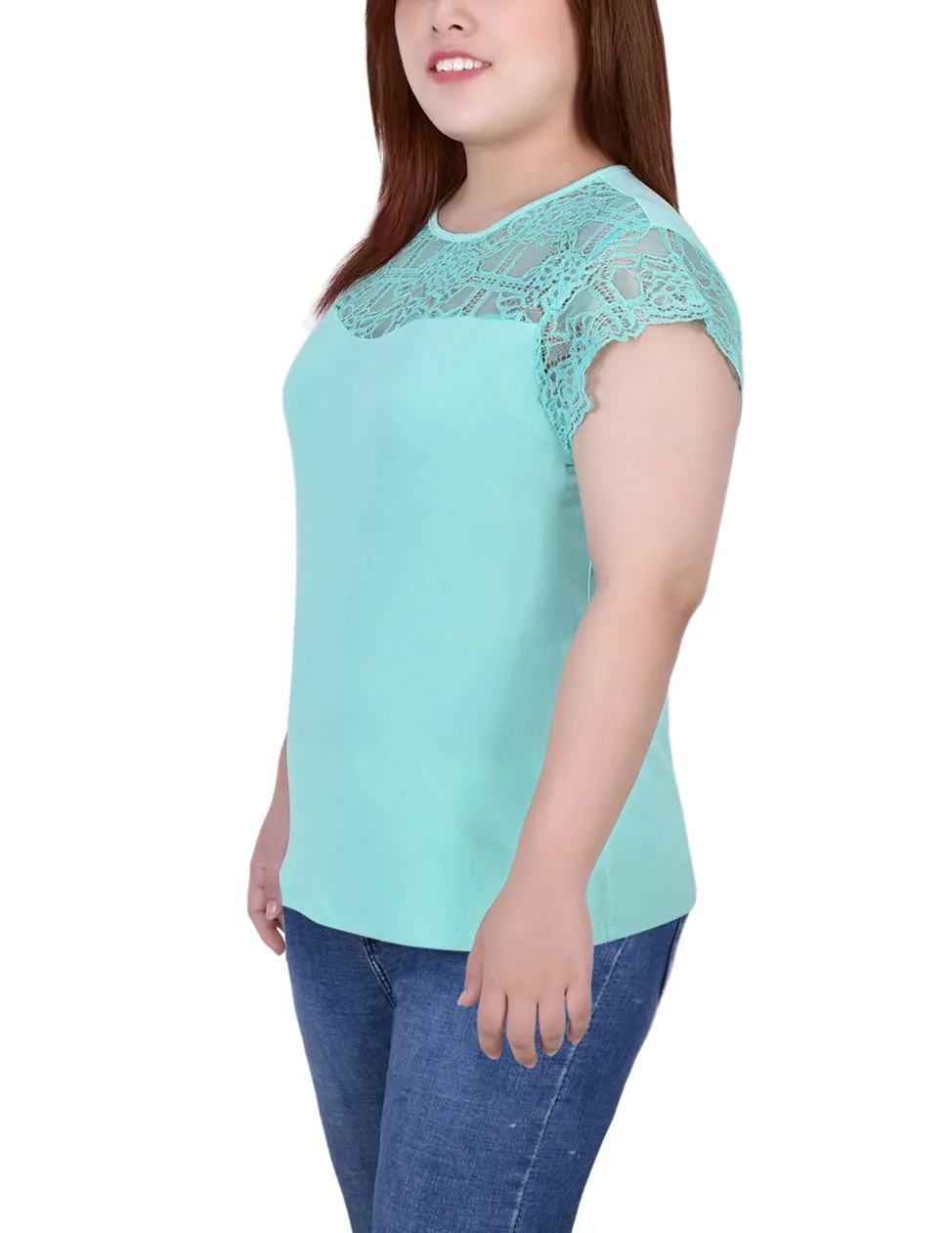 Plus Size Crepe Knit Top With Lace Flanged Sleeve and Yoke